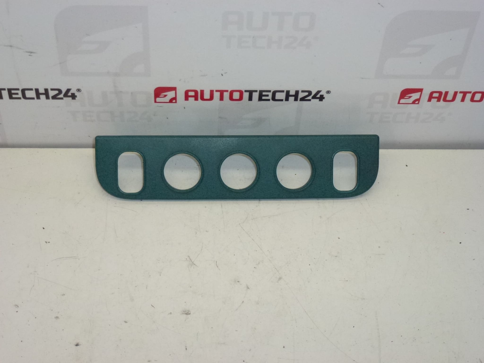 Κάλυμμα ταμπλό Citroën Berlingo I και Peugeot Partner I 96210132ZL 8212ER