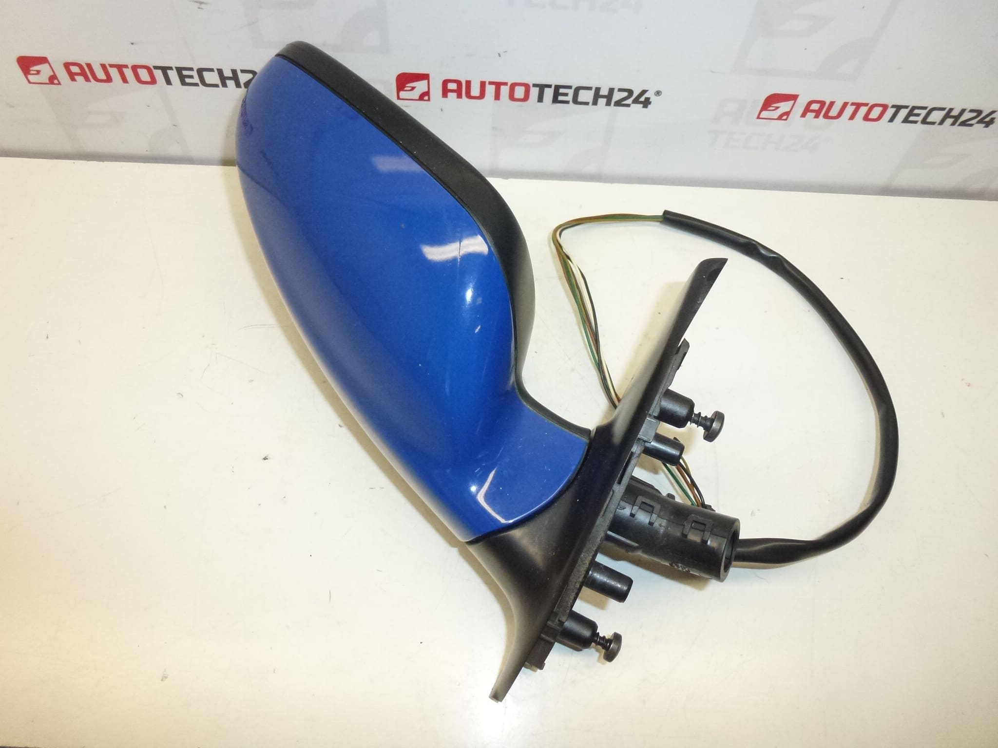 Δεξιός καθρέφτης Peugeot 307 EGJB 8149AX