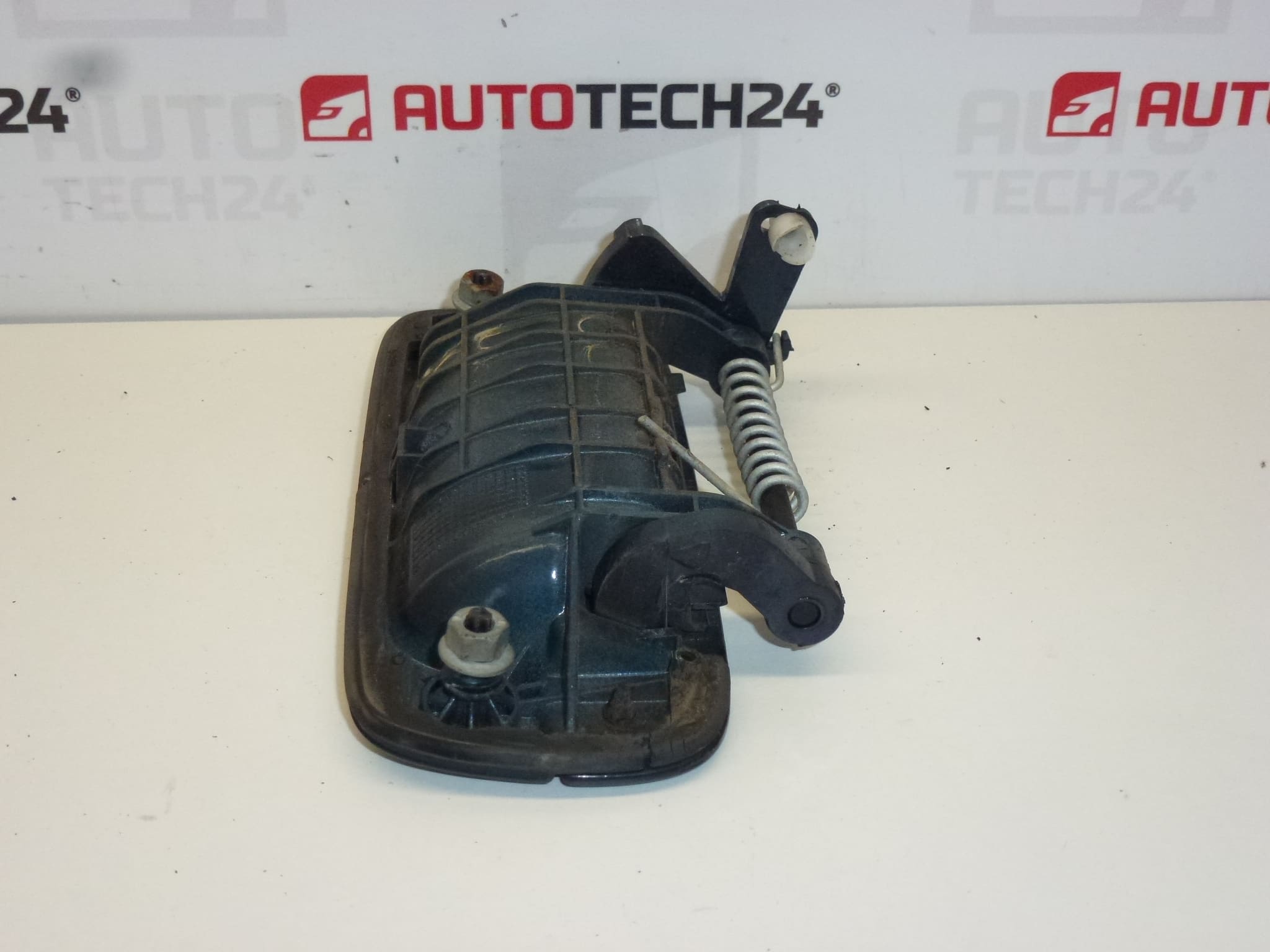 Λαβή δεξιά πίσω πόρτας Peugeot KMPD 9101H5 9621859377