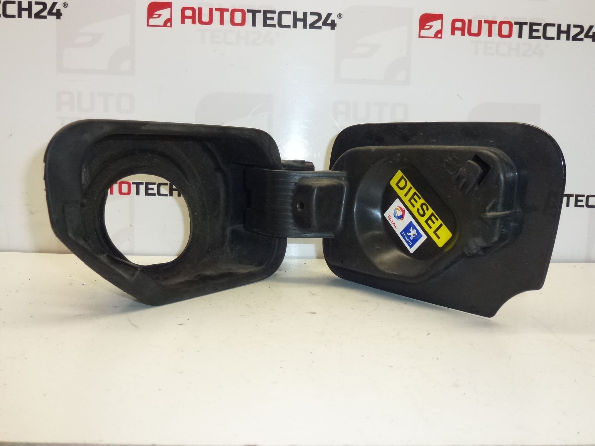 Βαλβίδα κάλυψης δεξαμενής Peugeot 407 1517A7 151877 PSA - Image 2