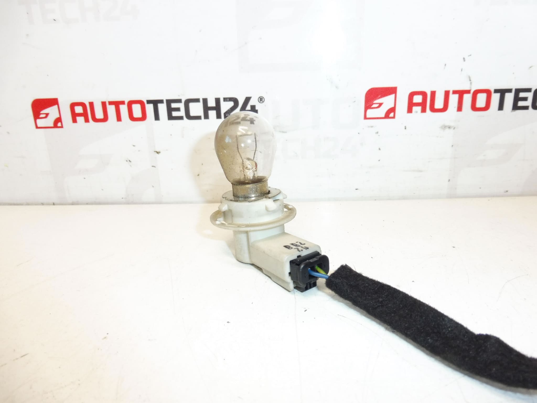 Βάση Λυχνίας Πίσω Φαναριού Καλύμματος Citroën C4 Picasso 9653547480 6351CC 9653547777 6350CC - Image 2