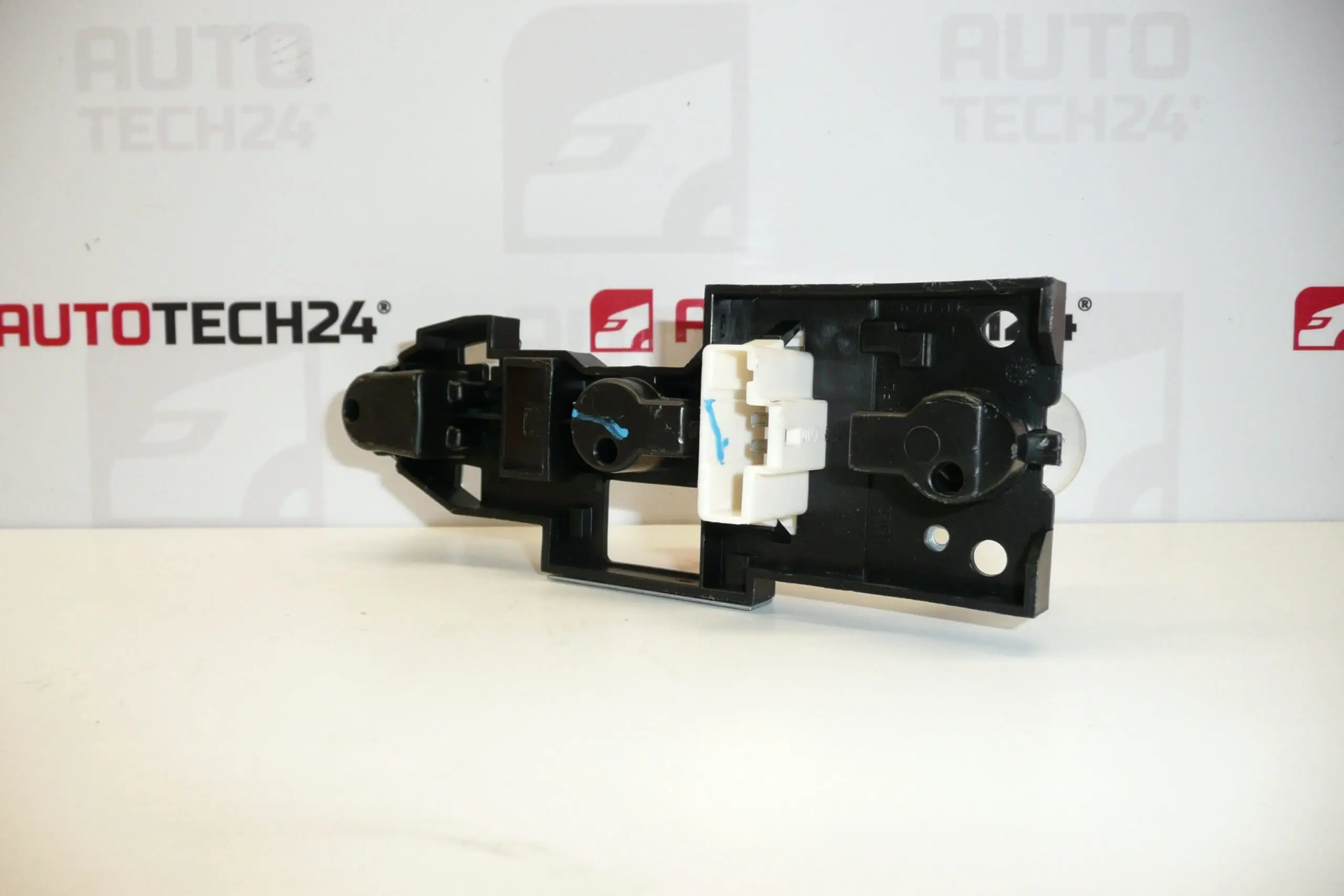 Πρίζα πίσω λαμπτήρα Citroën C5 II 89032703 - Image 2