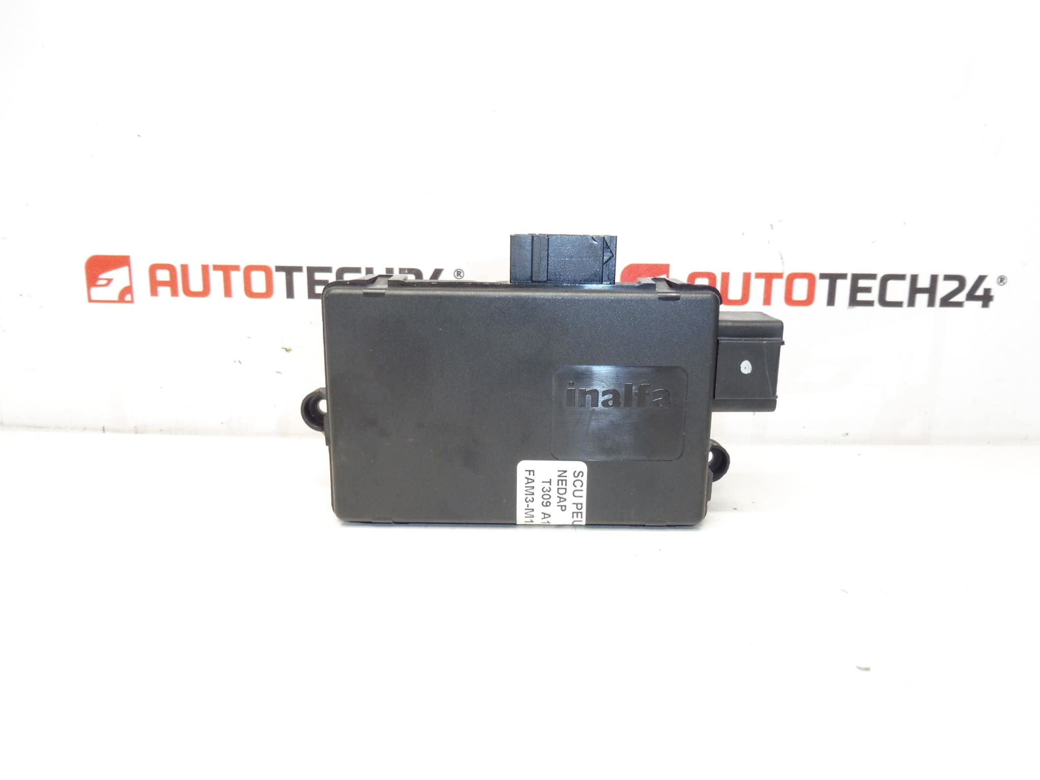 Citroën C8 Peugeot 807 8401NL 9557288