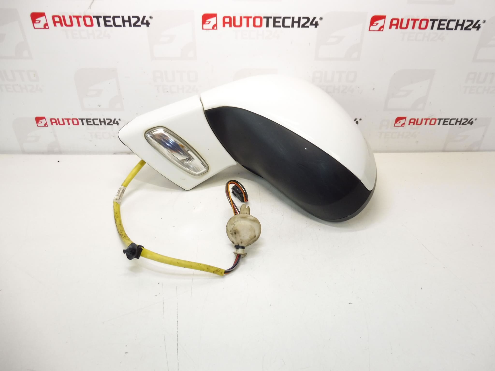 Peugeot 308 EWPB 8153NE Mirror Driver Mirror