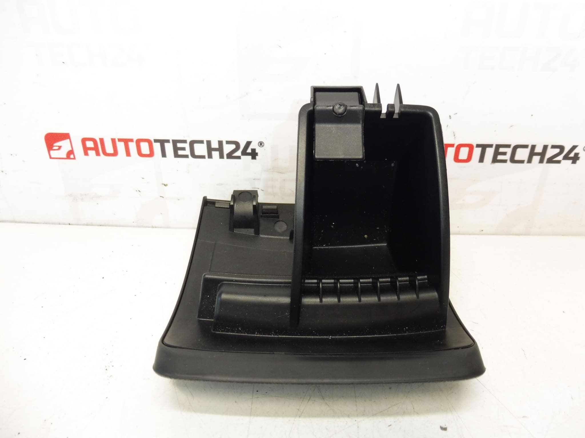 Citroën C5 X7 8226PS Πλαίσιο αποθήκευσης