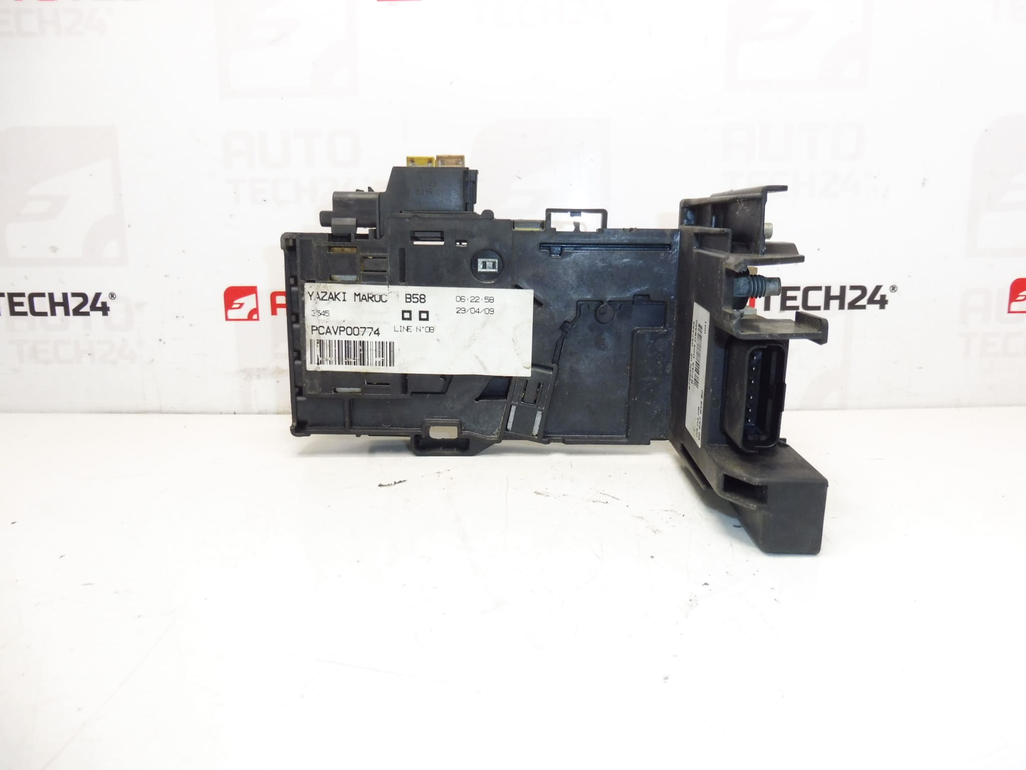 Citroën Peugeot 9665794680 28201235 6500HE Module Fuse