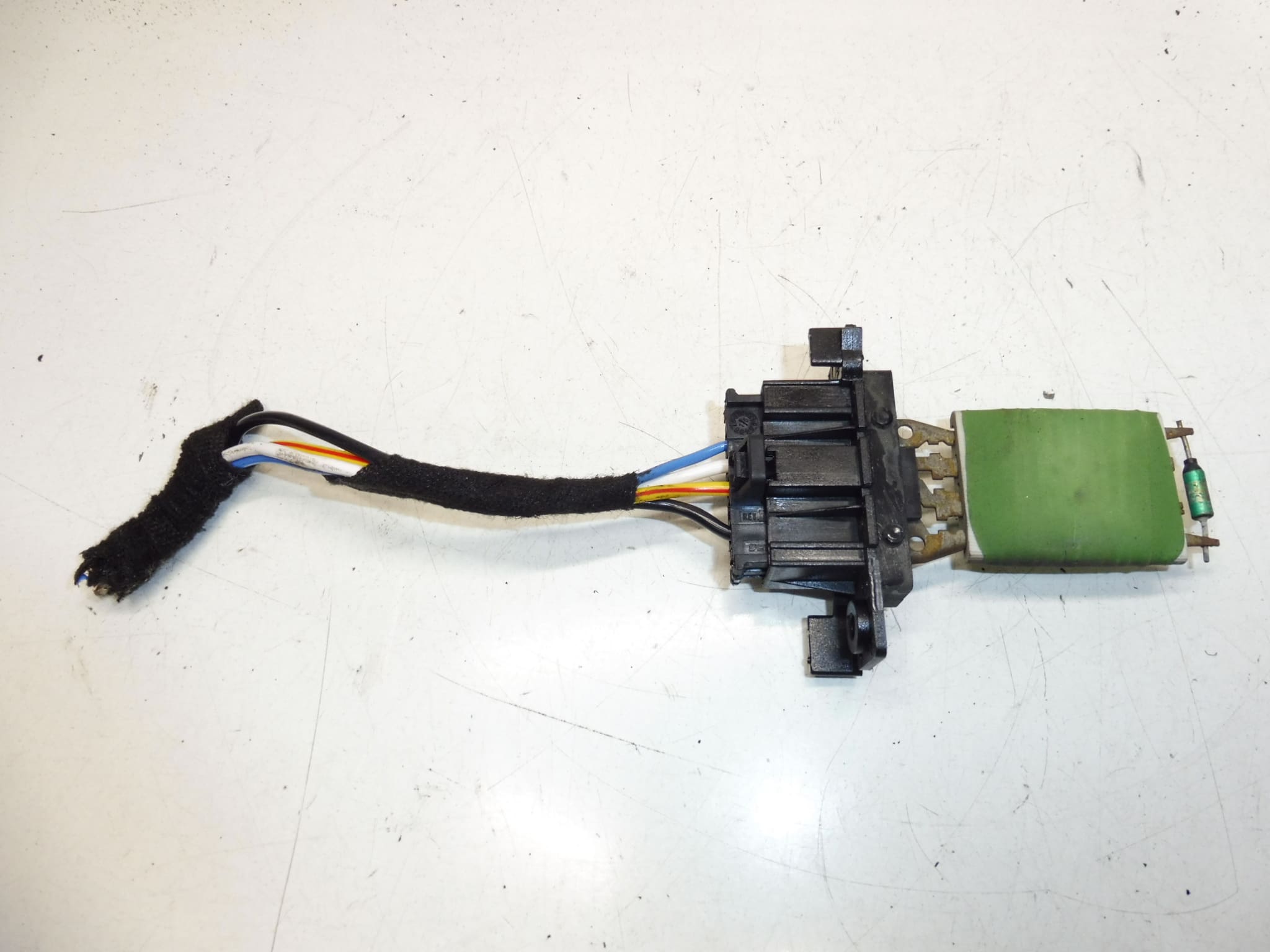 Ρυθμιστής ταχύτητας ανεμιστήρα για Citroën και Peugeot (648055) - Image 2