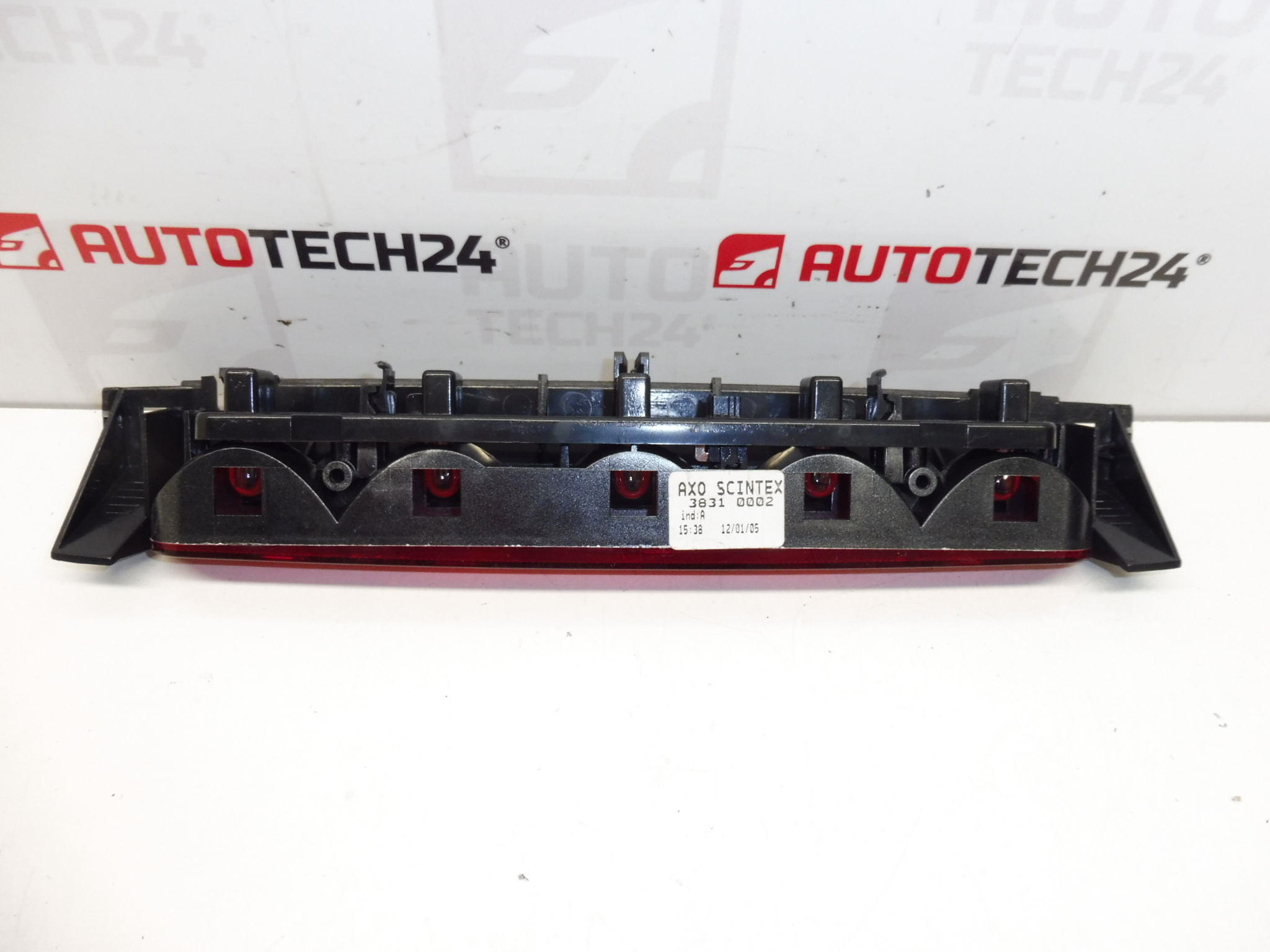 Το τρίτο φως φρένων Peugeot 807 Citroen C8 1401159980 1489380080