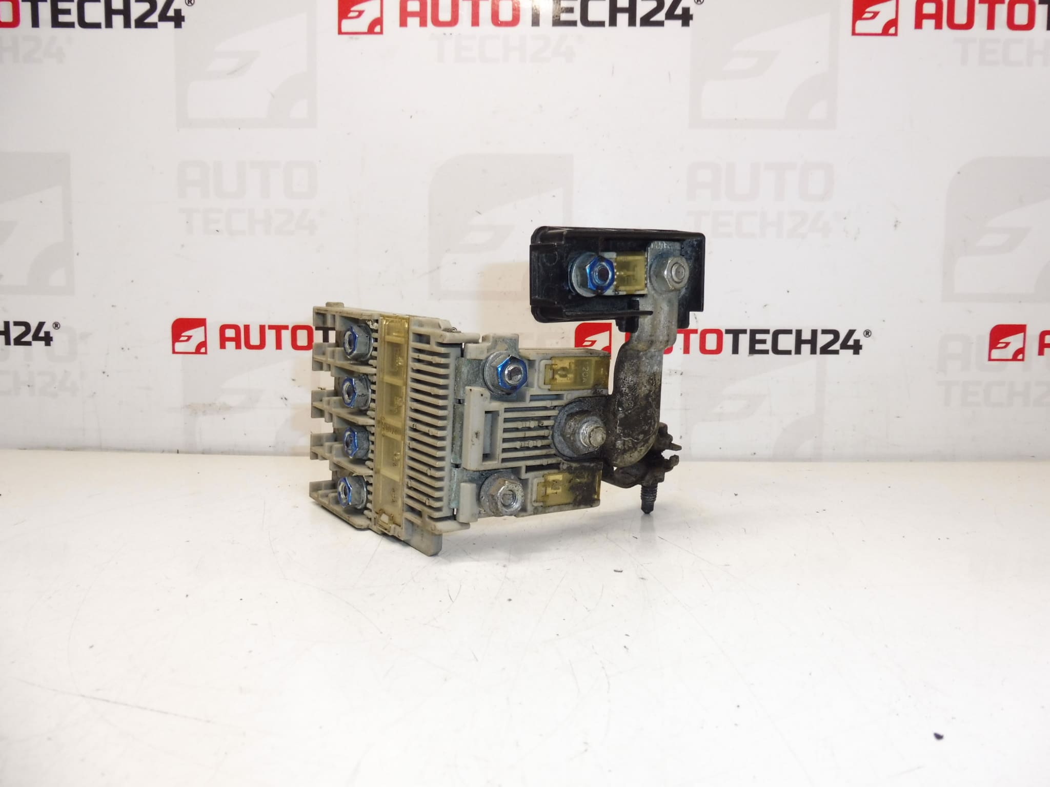 C-Crosser Peugeot 4007 6500FC Module Fuse