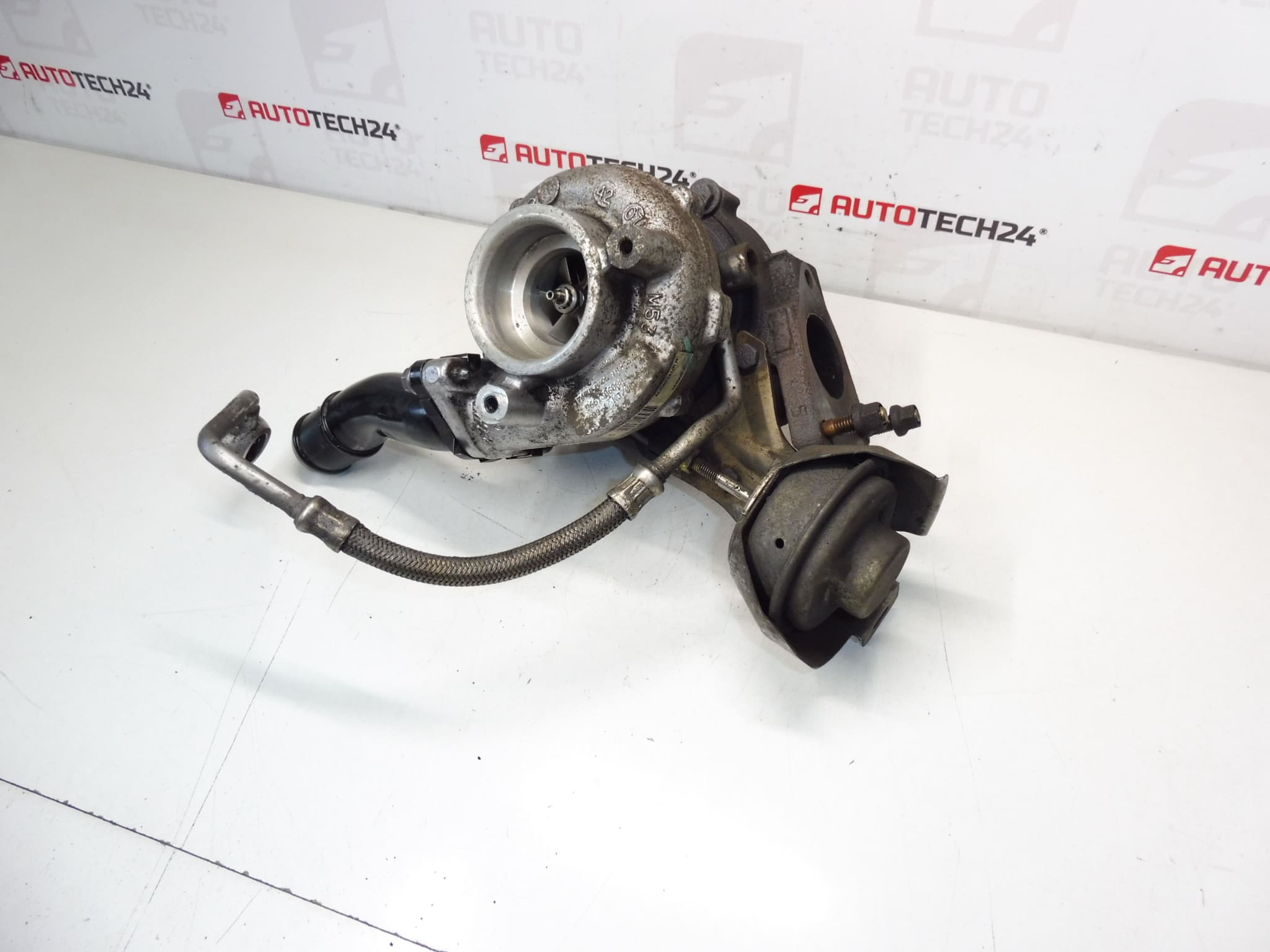 Turbo Citroën Peugeot Garrett 2.0 HDI 9661306080 9661567680