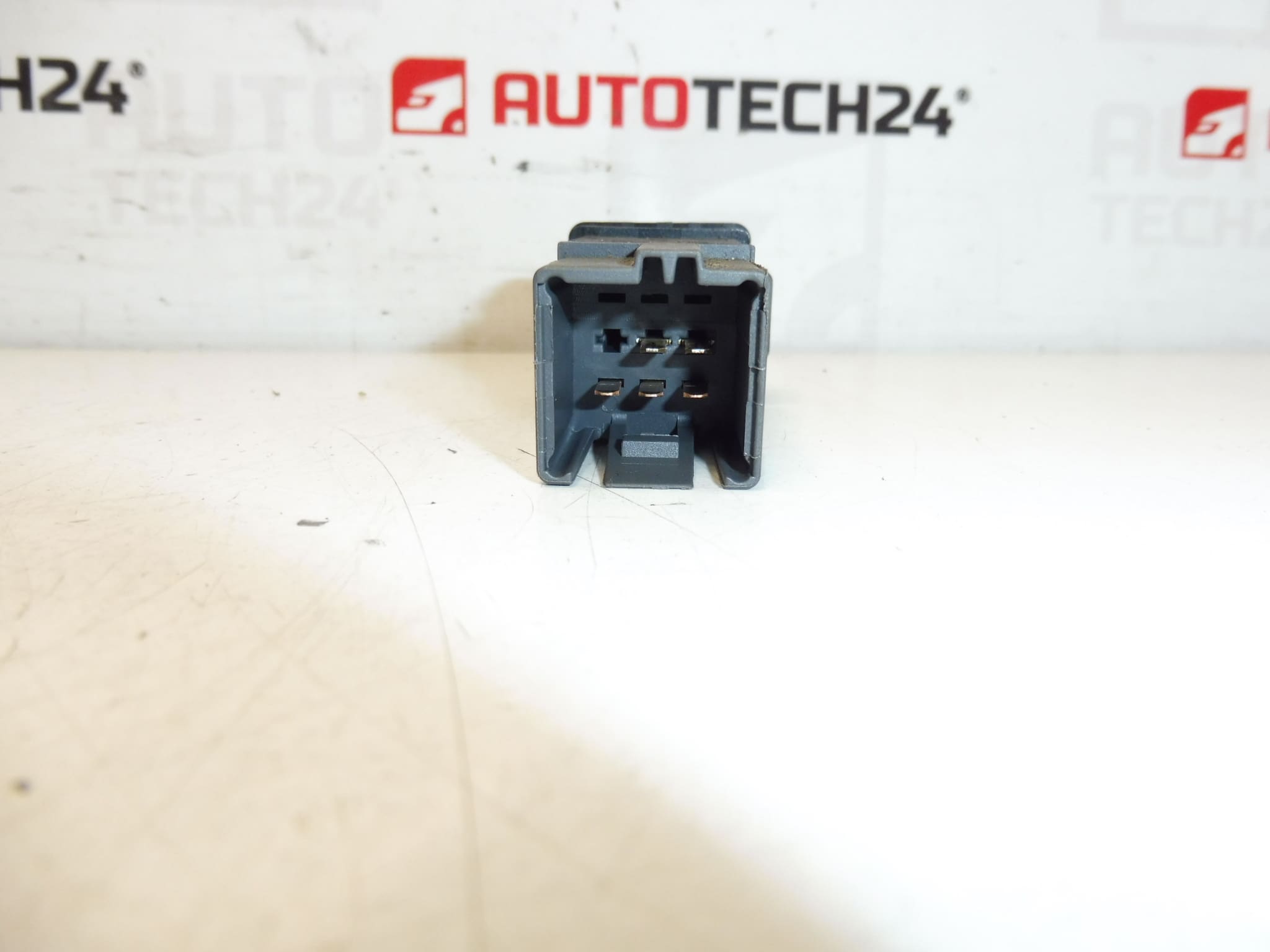 Citroën Xsara 6554CK Πίσω παράθυρα Διακόπτης - Image 2