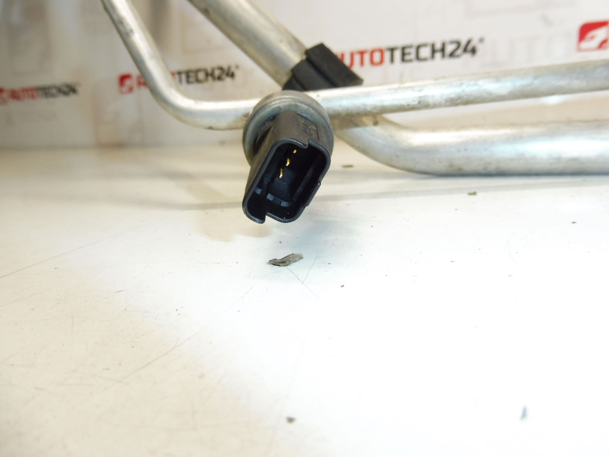 Σωλήνας κλιματισμού Peugeot Citroën 9684310980 6477G6 - Image 2