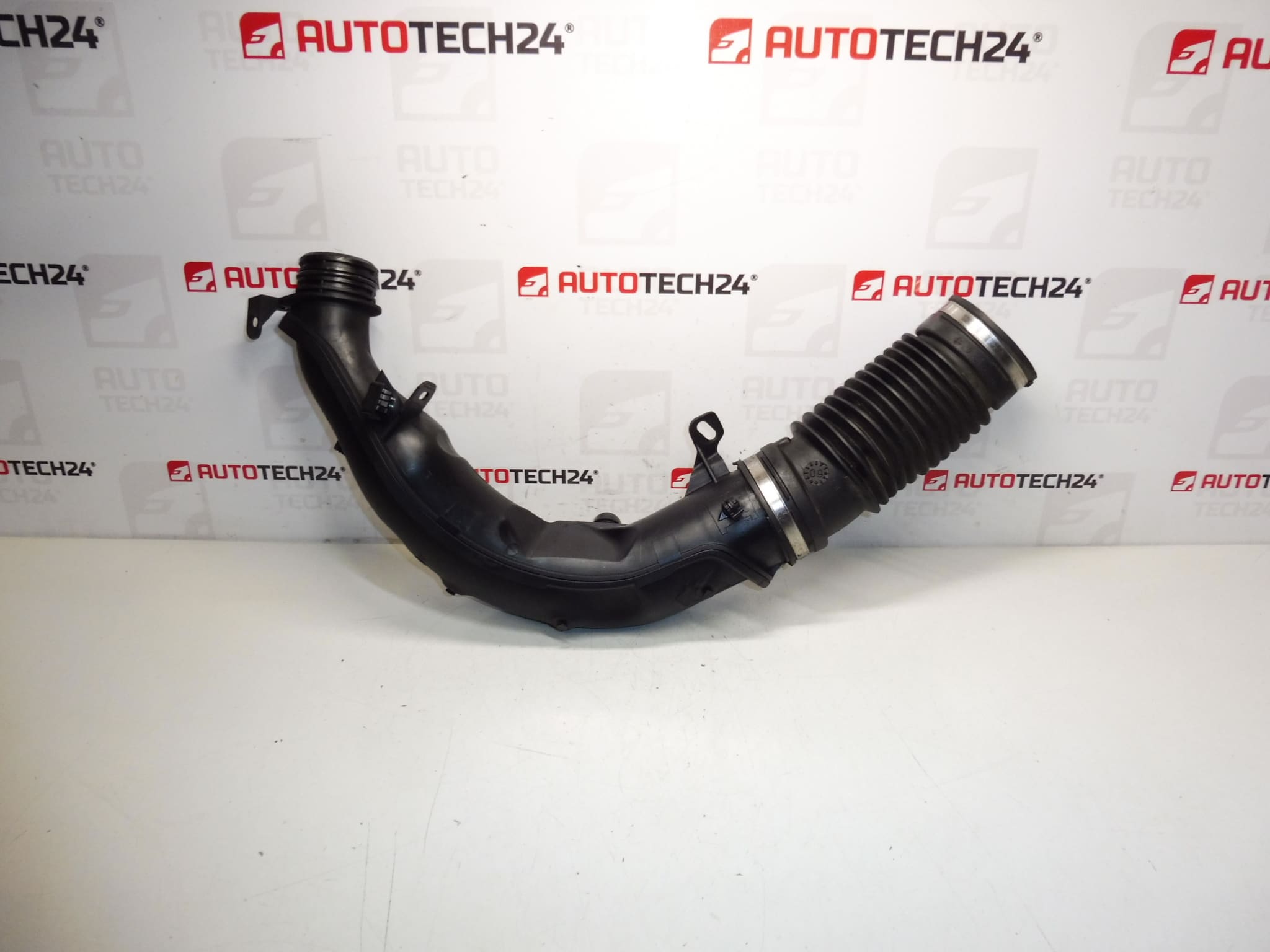 Αεροπορική σύνδεση Citroën Peugeot 2.0 HDI RH02 9685498280 1434E6