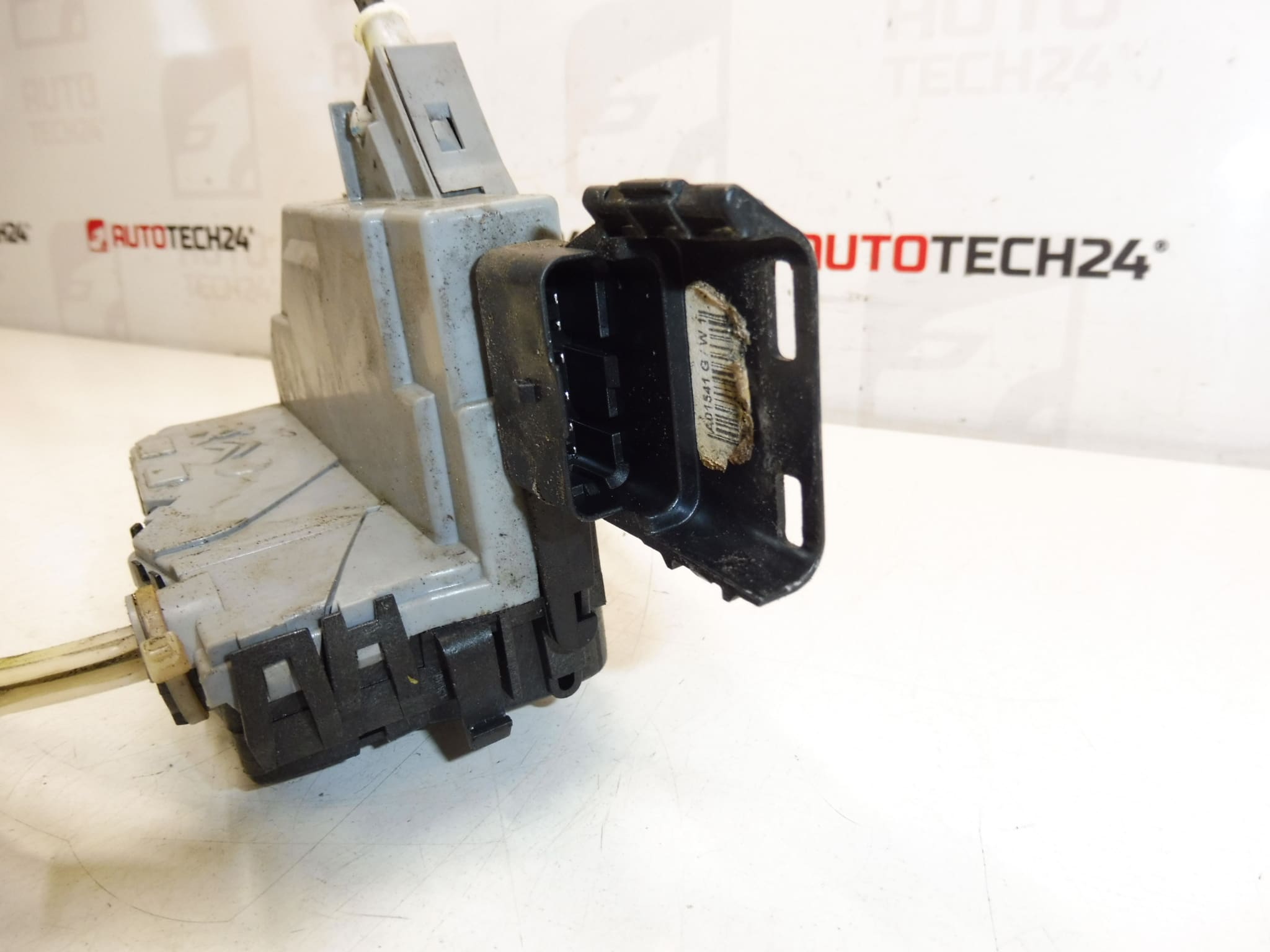 Κλειδαριά πίσω δεξιάς πόρτας συνοδηγού Peugeot 3008 5008 9800623880 9138Z2 - Image 2