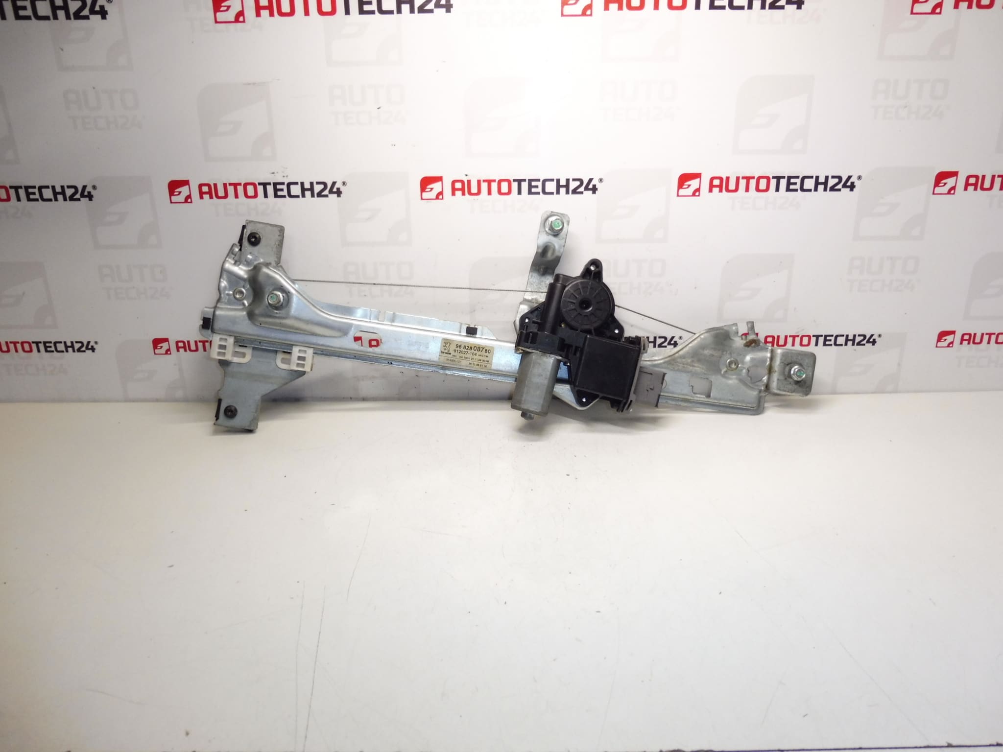 Μηχανισμός αριστερού πίσω παραθύρου Peugeot 3008 5008 9682808780 9223F2