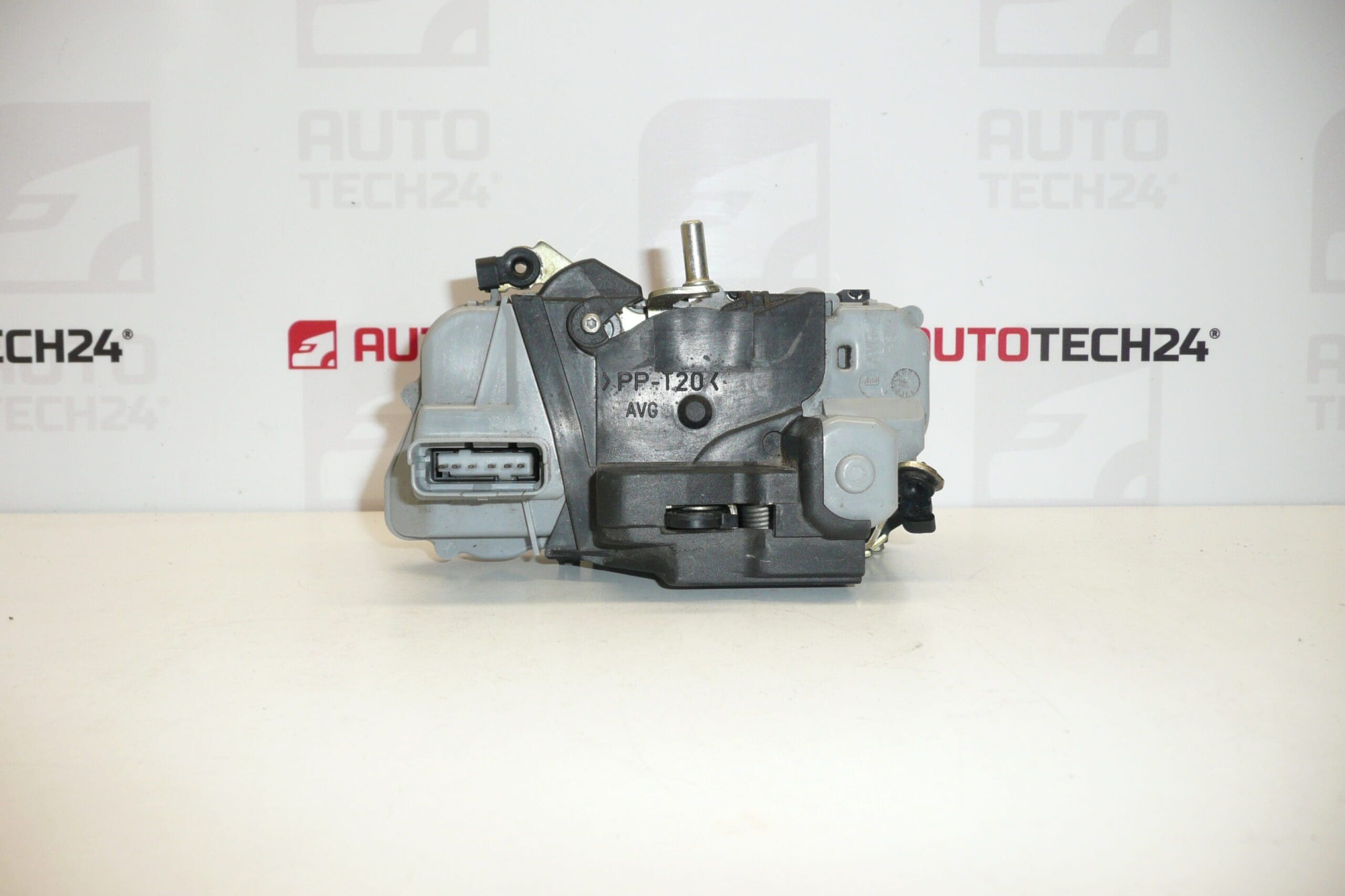 Αριστερή κλειδαριά μπροστινής πόρτας Citroën Xsara Picasso 9135H5