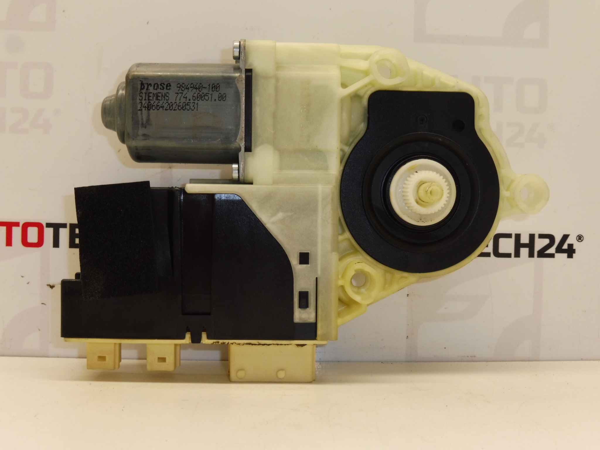 Μοτέρ παραθύρου συνοδηγού Citroën C4 9647441780 9222R4