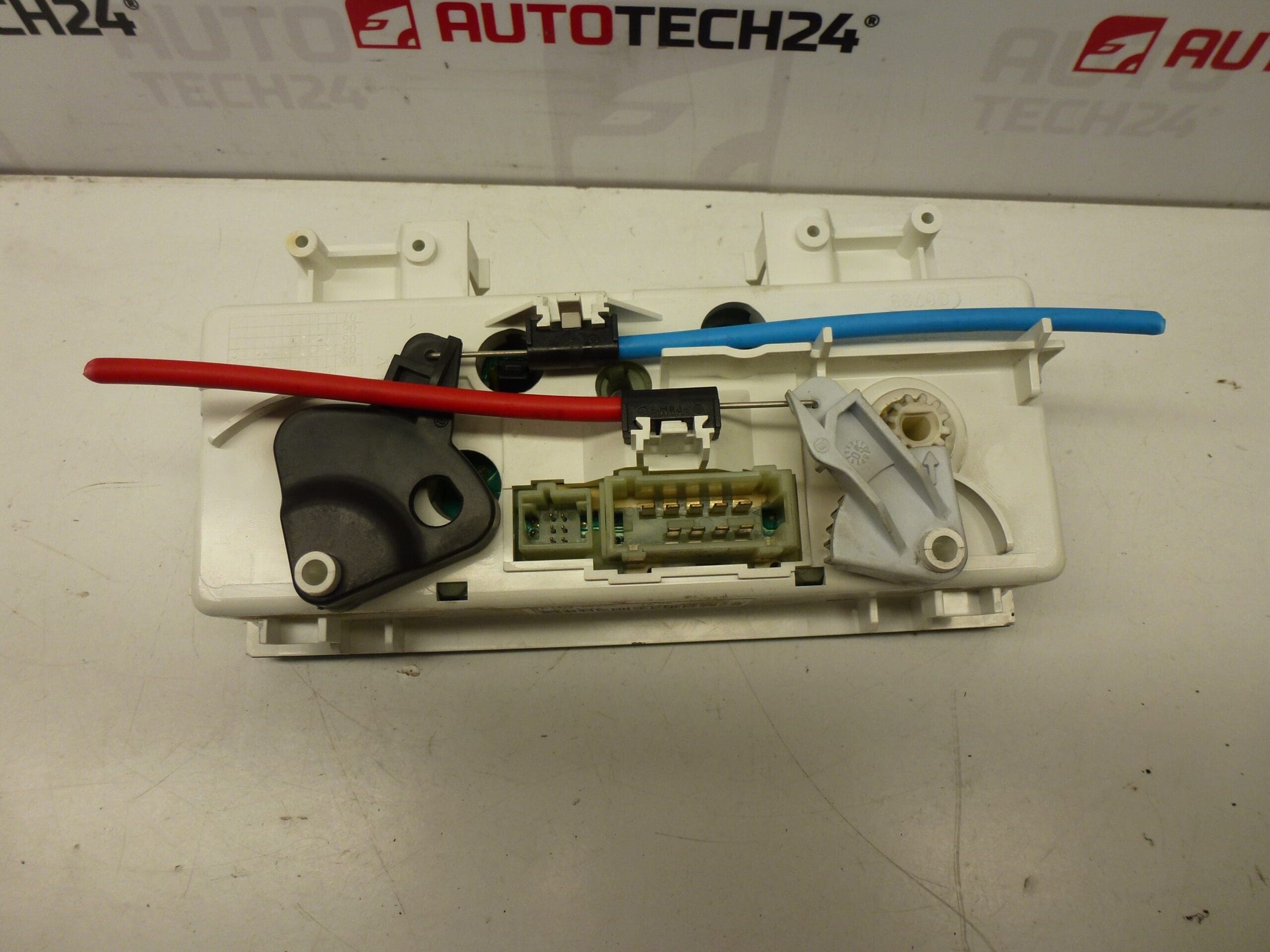 Έλεγχος θέρμανσης και κλιματισμού Peugeot 307 II K2860 T5RF 1607875480 6451VN