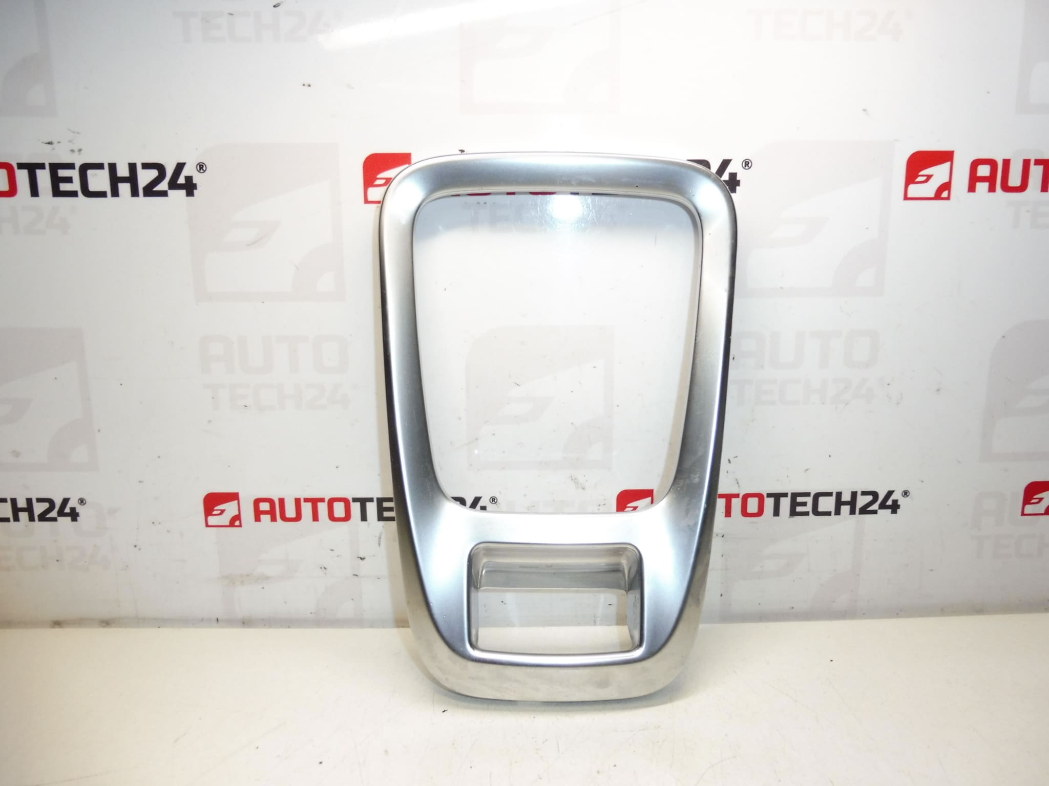 Peugeot 3008 5008 διακοσμητικό κάλυμμα λεβιέ ταχυτήτων 9685474977 7591L9