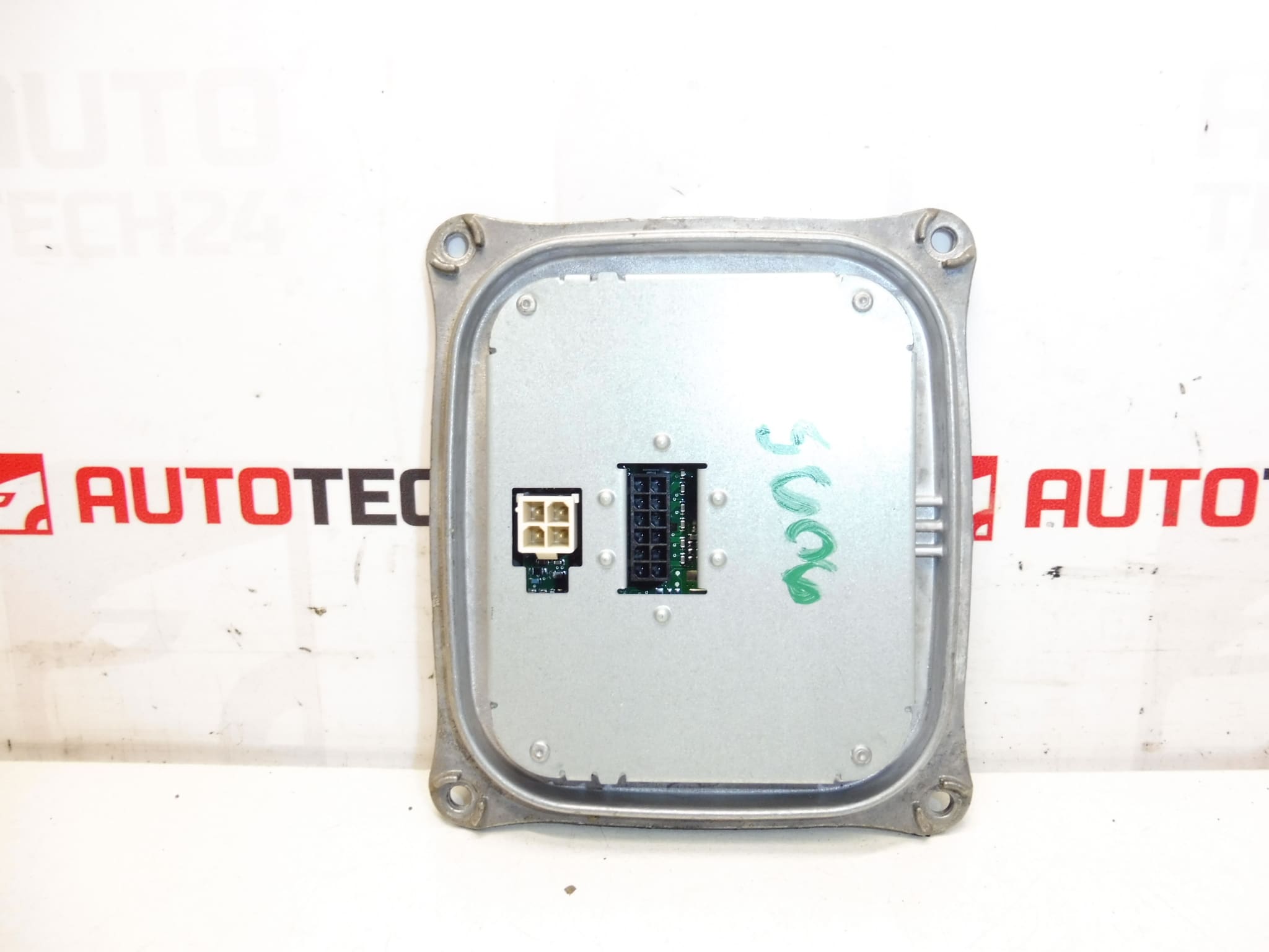 Peugeot 308 T9 LED Headlight Unit 1610426980 130732940300 - Image 2