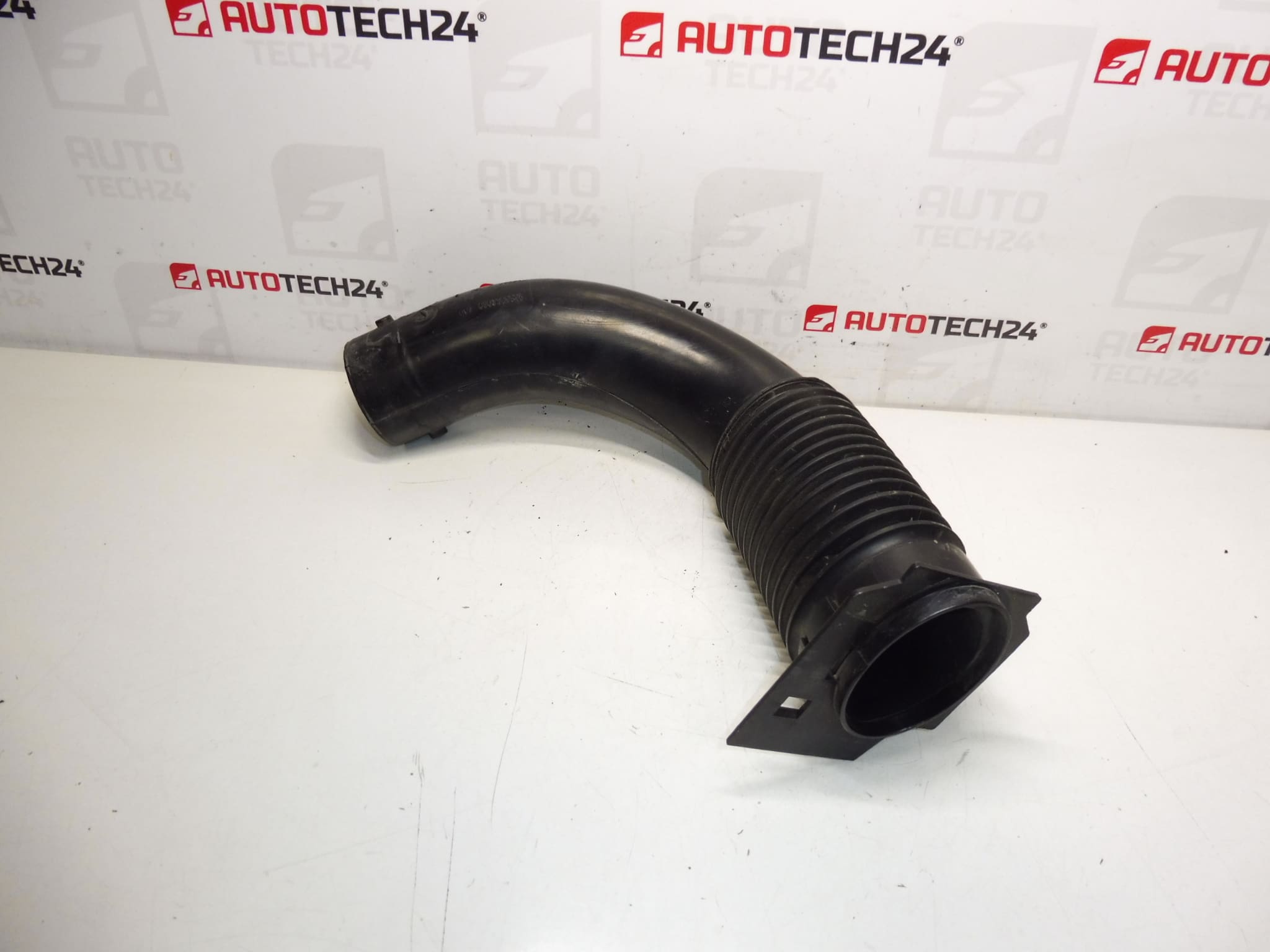 Air tube 1.6 HDI Citroën Peugeot 9680064080 143472