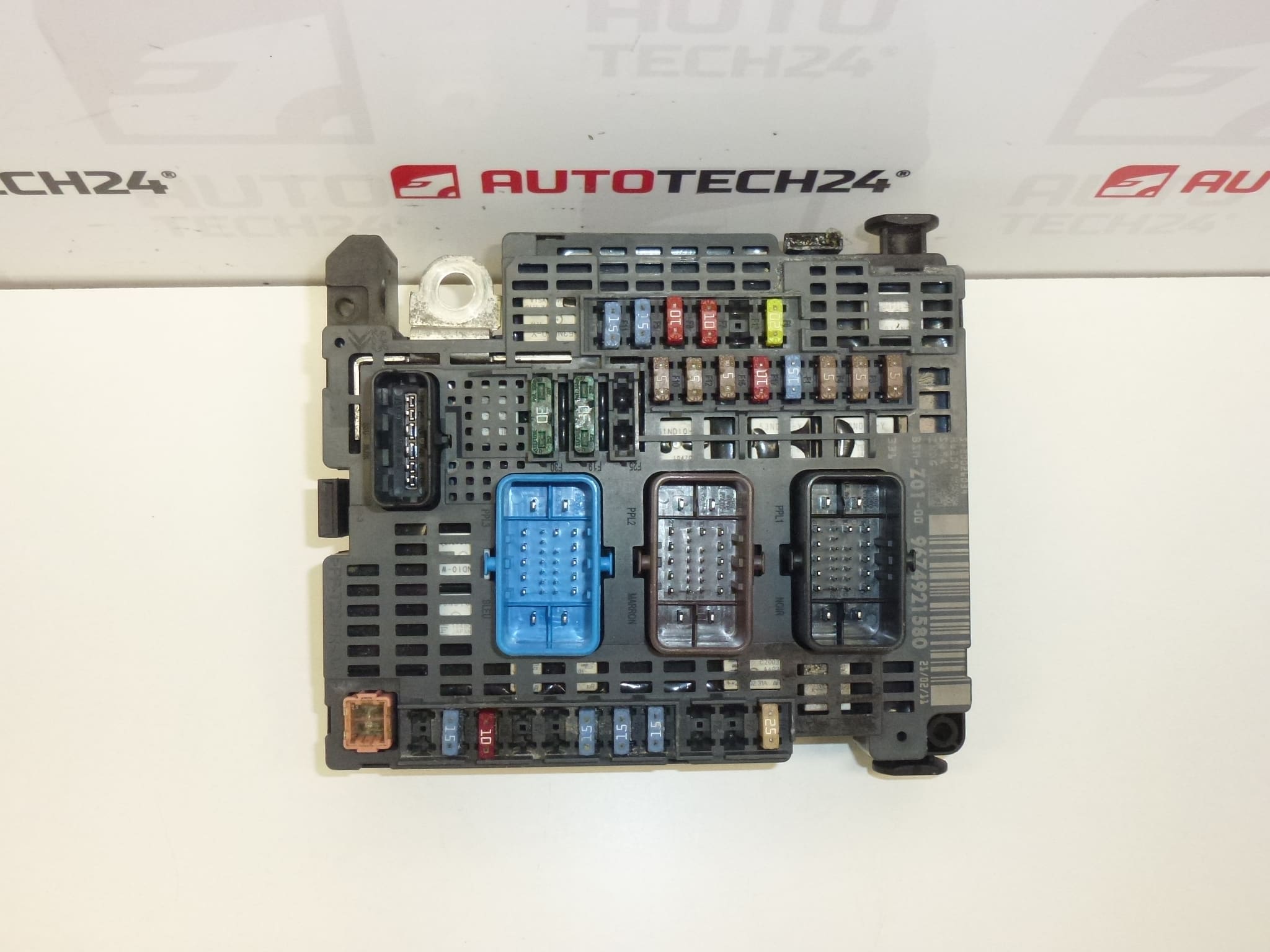 ECU BSM Z01-00 Citroën Peugeot 9674921580 6500JL