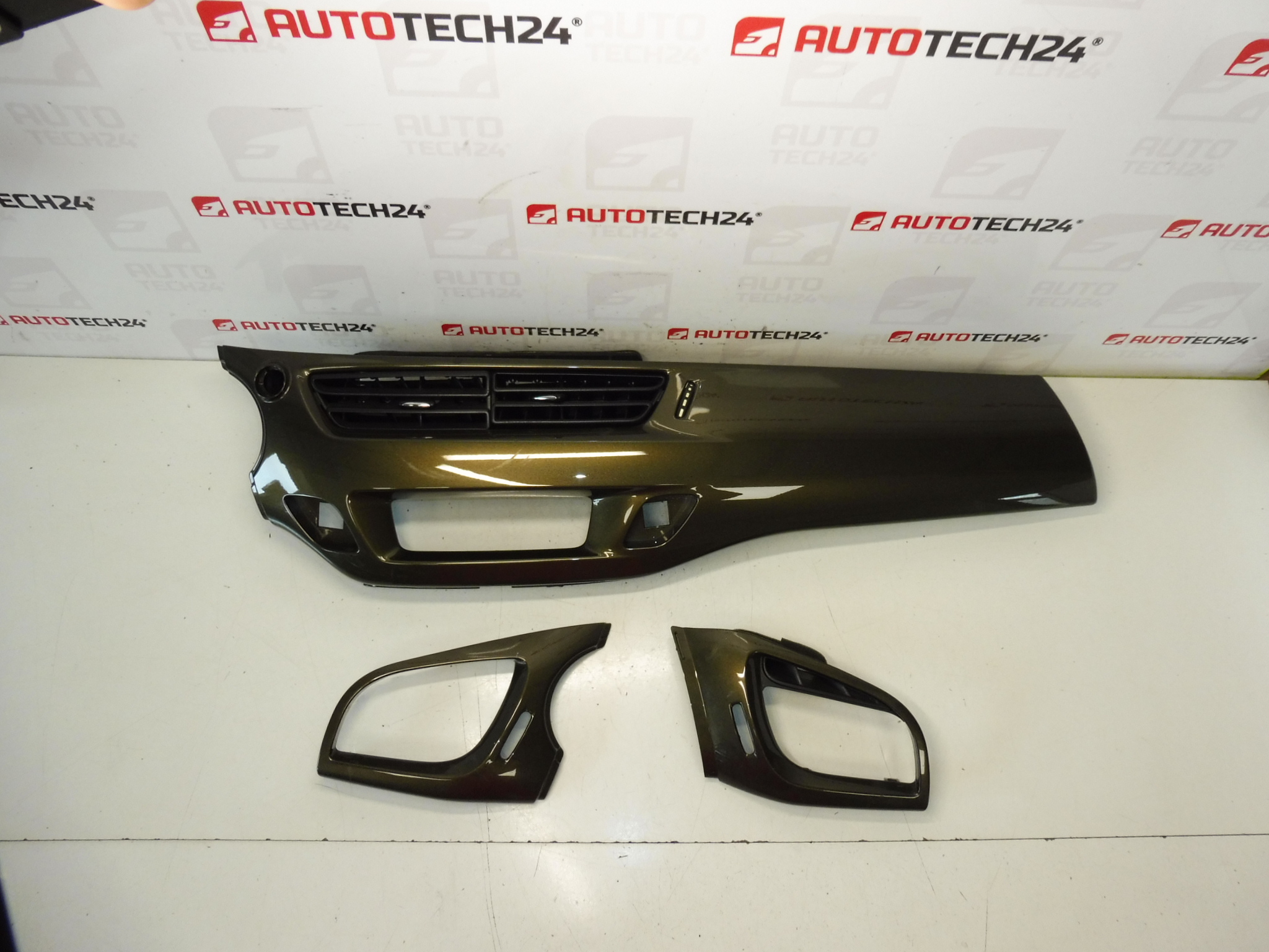 Citroen C3 II A51 Dashboard Trim Kit 9685748677 96857498ZD 96857501ZD