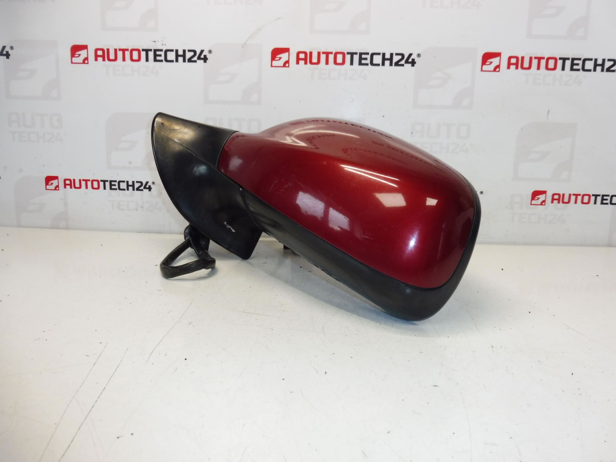Αριστερός καθρέφτης EKQD Peugeot 407 96456984XT 8149 VG