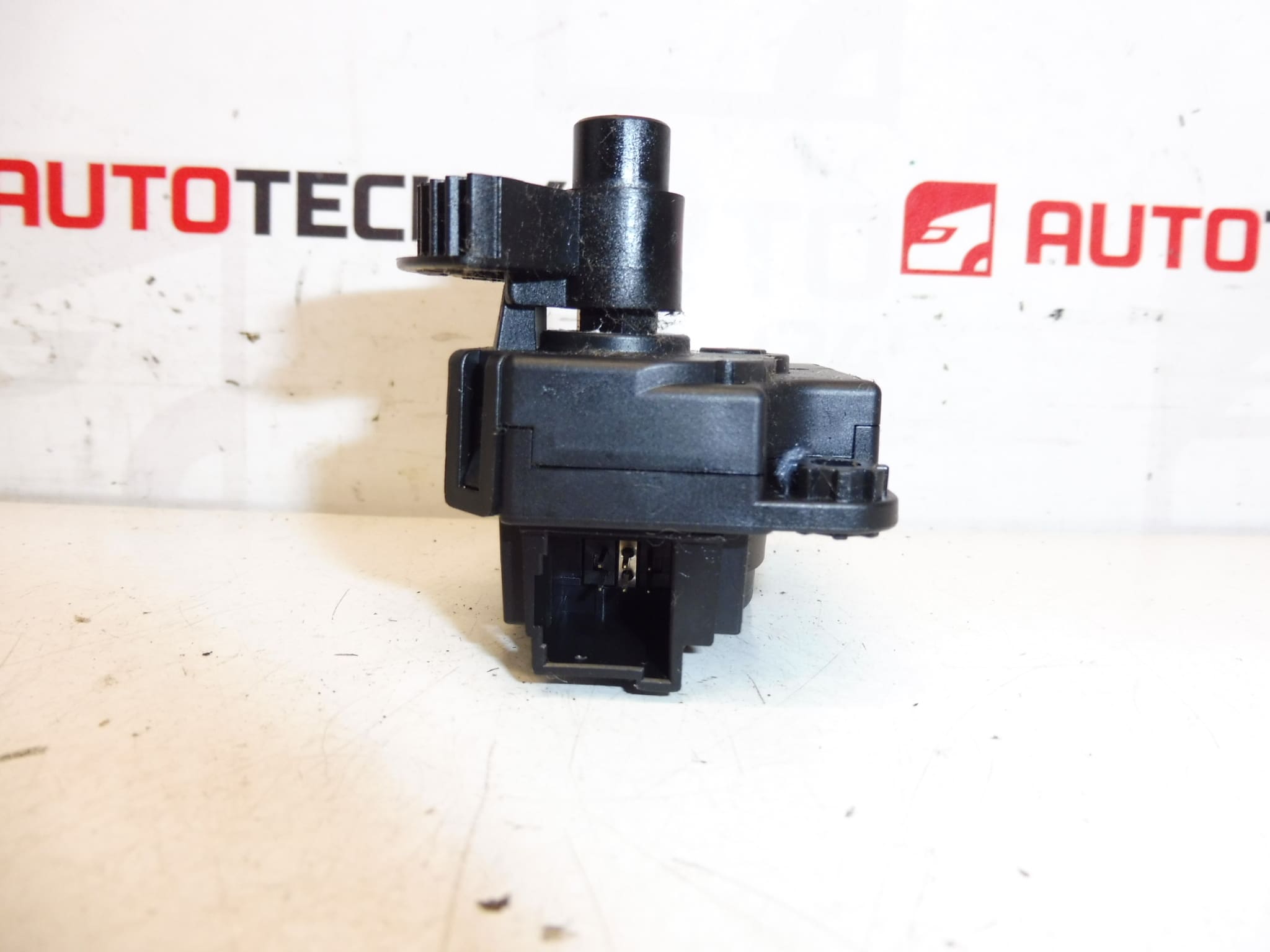 Ενεργοποιητής θερμαντήρα BEHR Citroën Z5509001 2706149A 6479A9 - Image 2