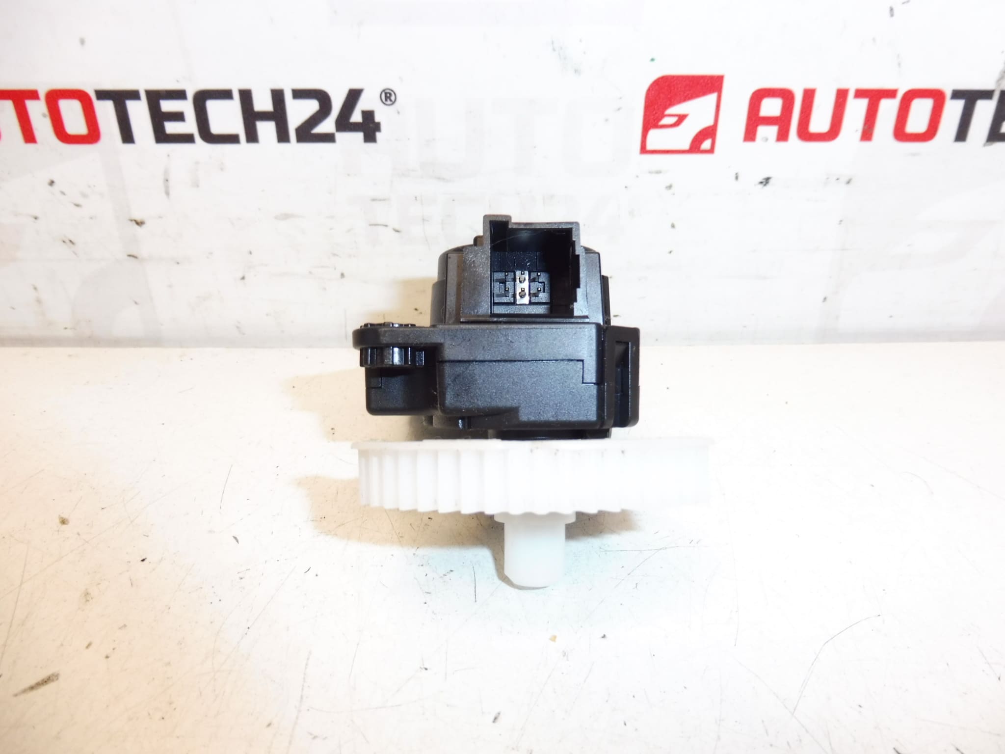 Ενεργοποιητής θερμαντήρα BEHR Citroën Z5509001 2706149C 647997 - Image 2