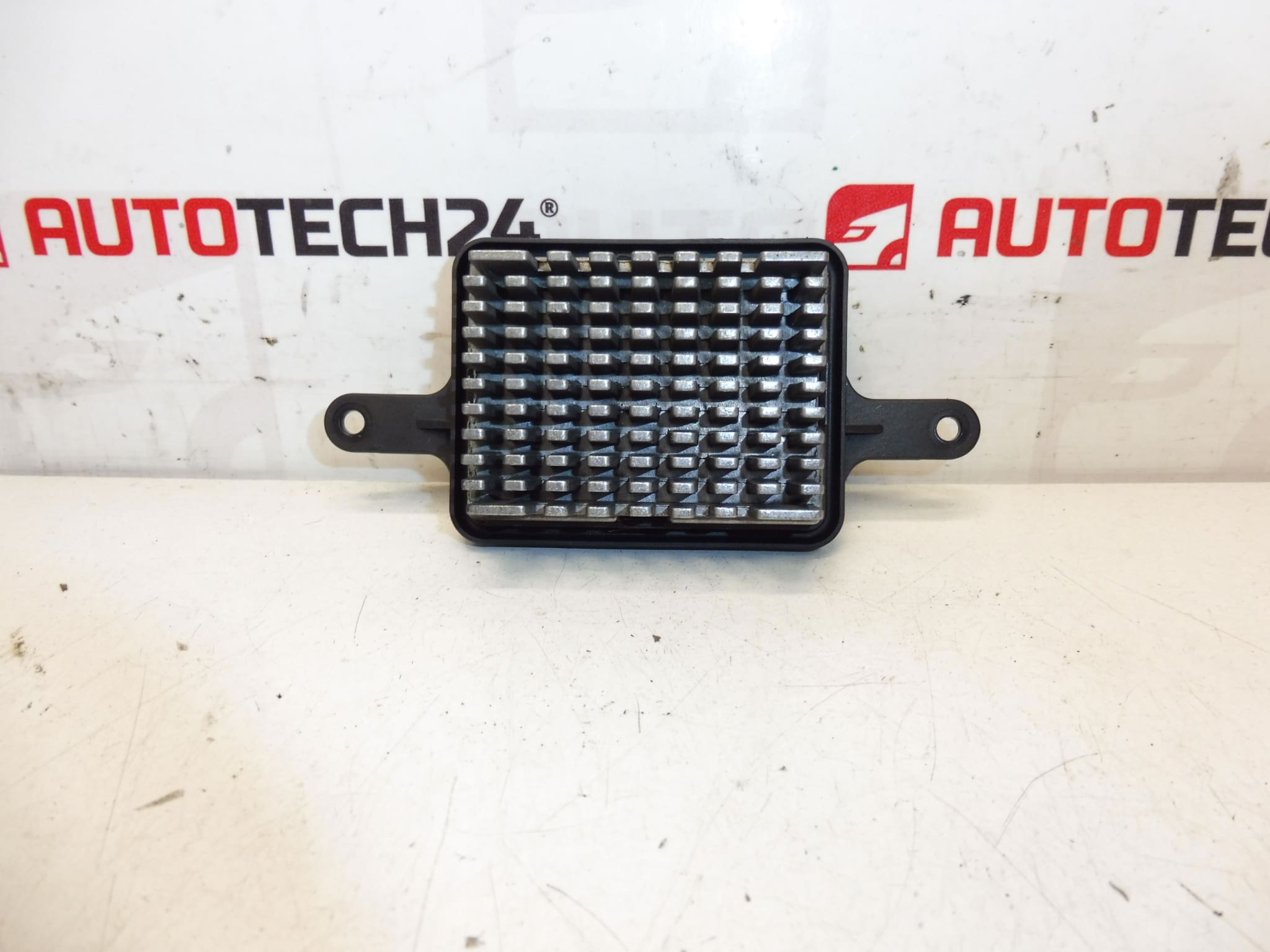Μονάδα ελέγχου ανεμιστήρα θερμαντήρα Peugeot 3008 5008 P7708004 6441CQ