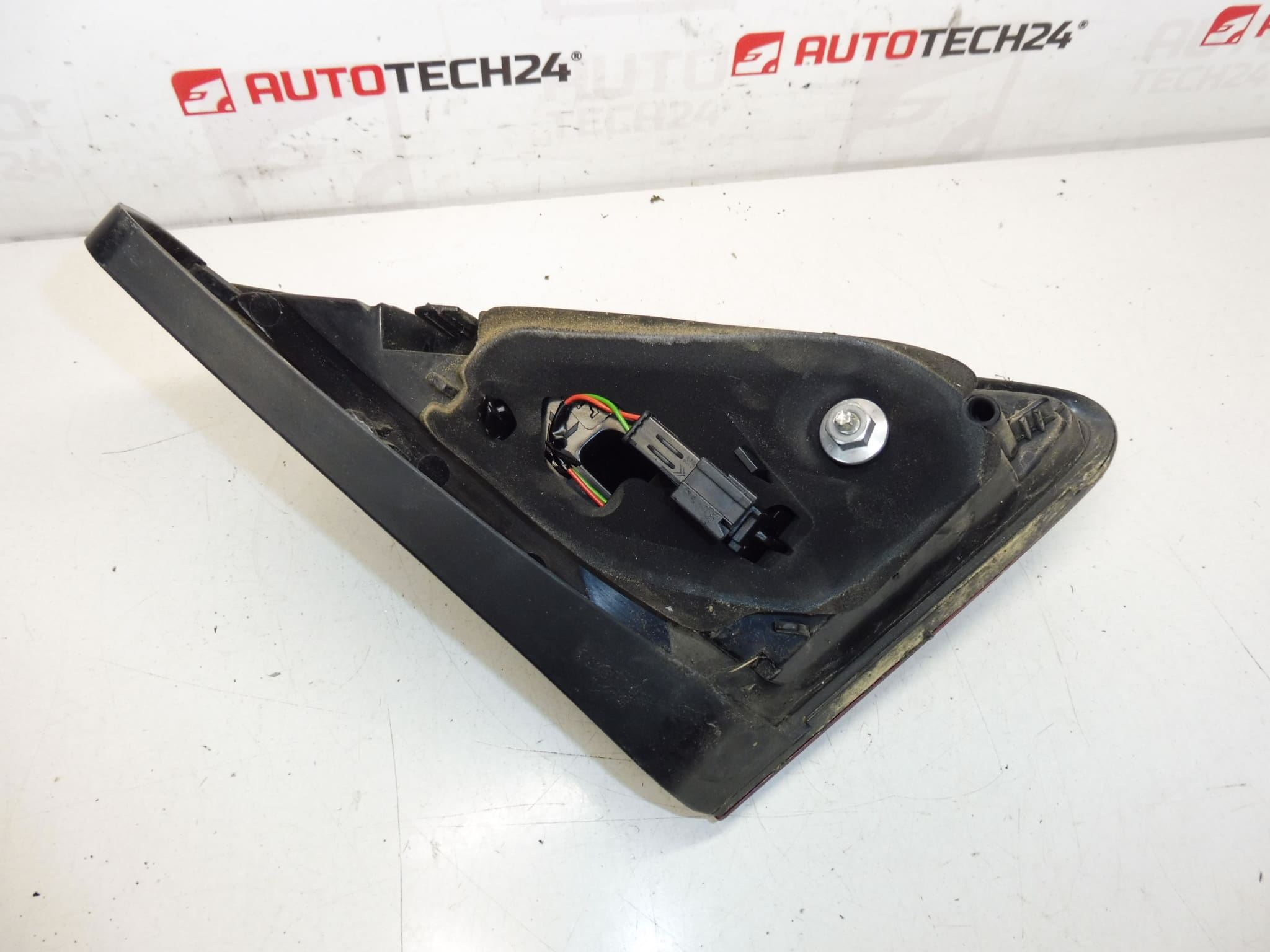 Peugeot 3008 καπάκι πίσω δεξιός προβολέας 9805511280 - Image 2