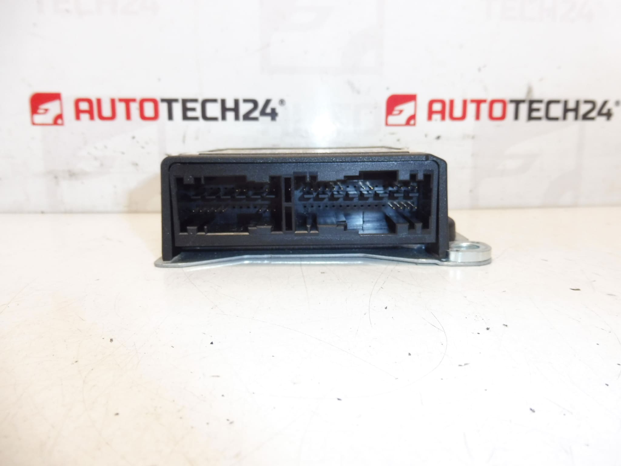 Bosch Peugeot 207 Airbag Unit 9675068880 0285010828 - Image 2