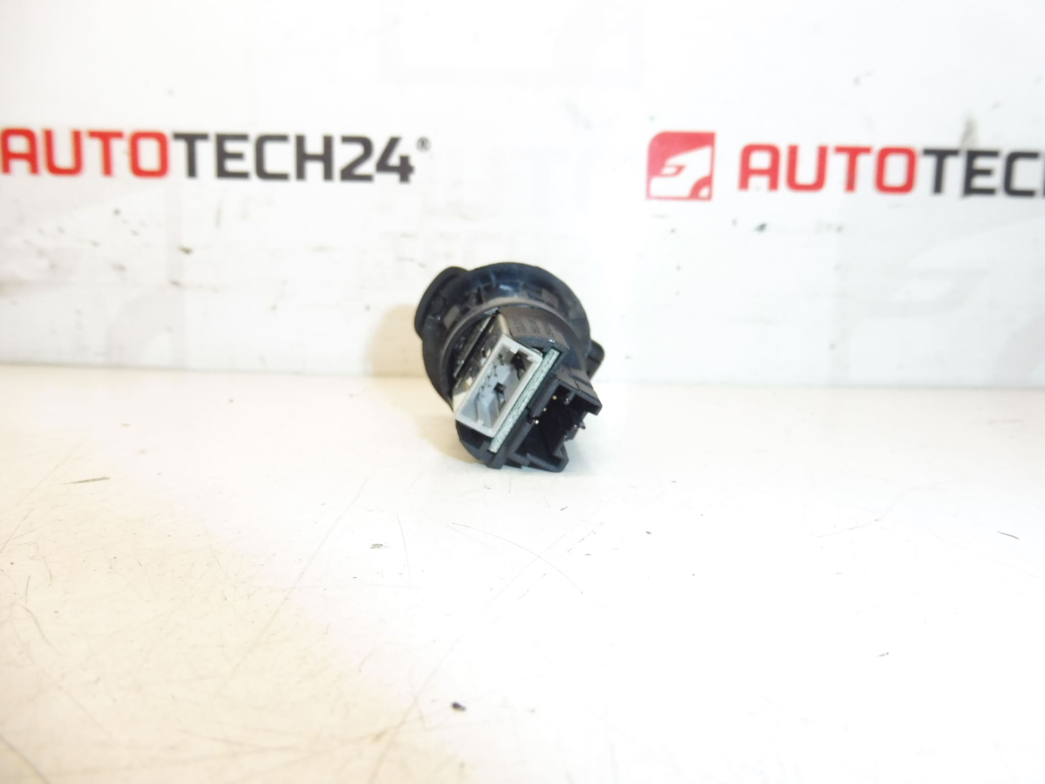 Υποδοχή USB Citroën Peugeot 96645227ZD 6574JV - Image 2