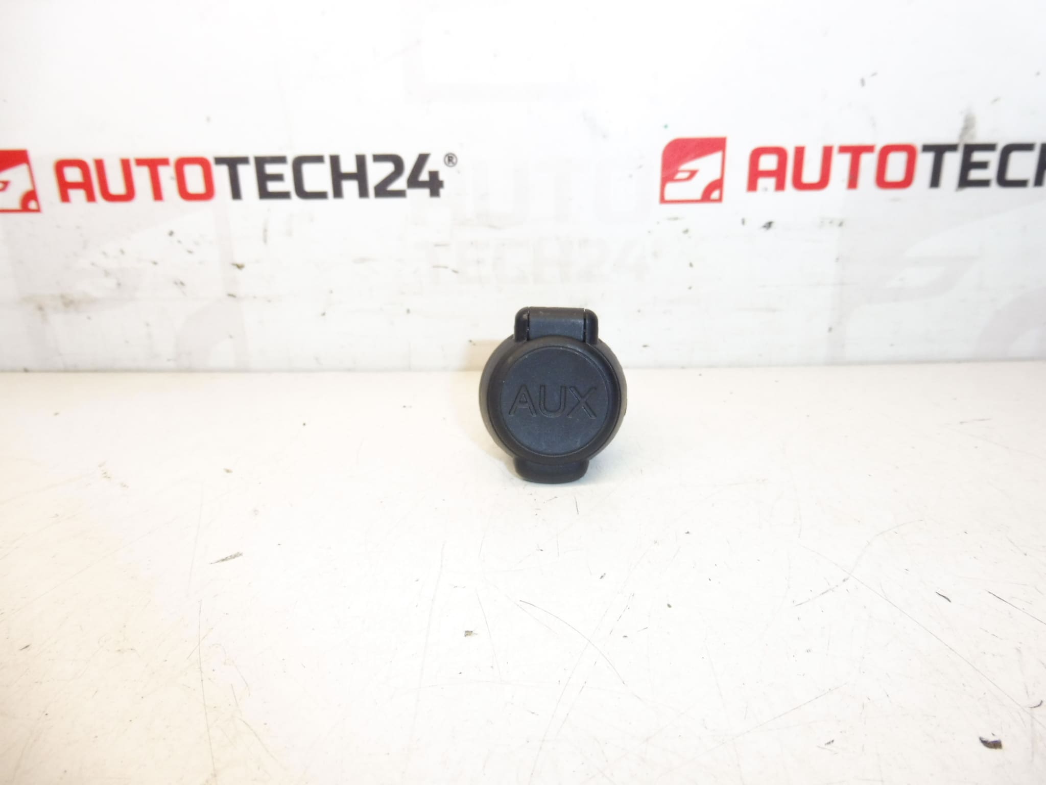 Υποδοχή USB Citroën Peugeot 96645227ZD 6574JV