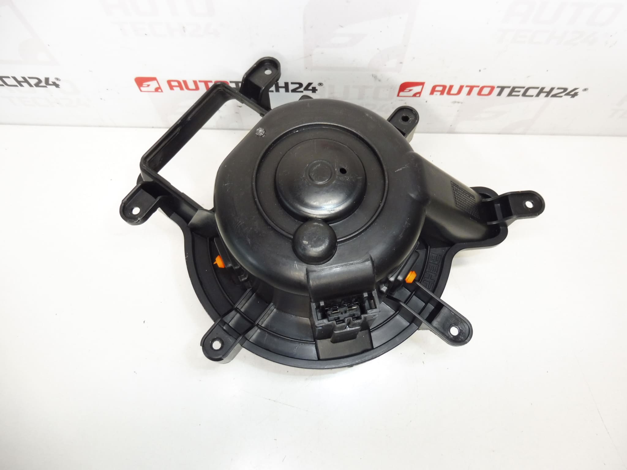 Ανεμιστήρας θέρμανσης Peugeot 3008 5008 T3953003 6441CP