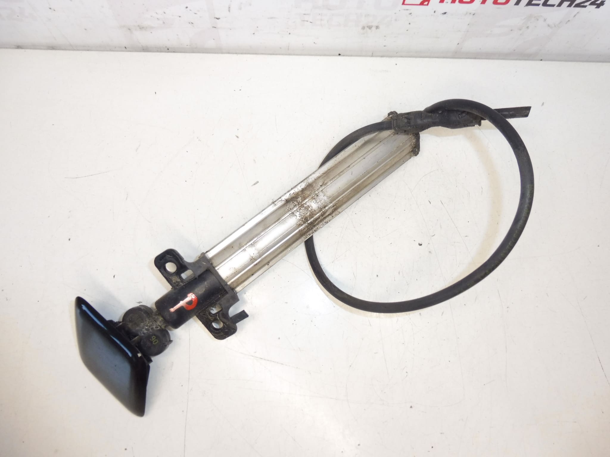 Δεξί ακροφύσιο πλύσης προβολέων Peugeot 308 T7 6438Y8 6438Z0 - Image 2