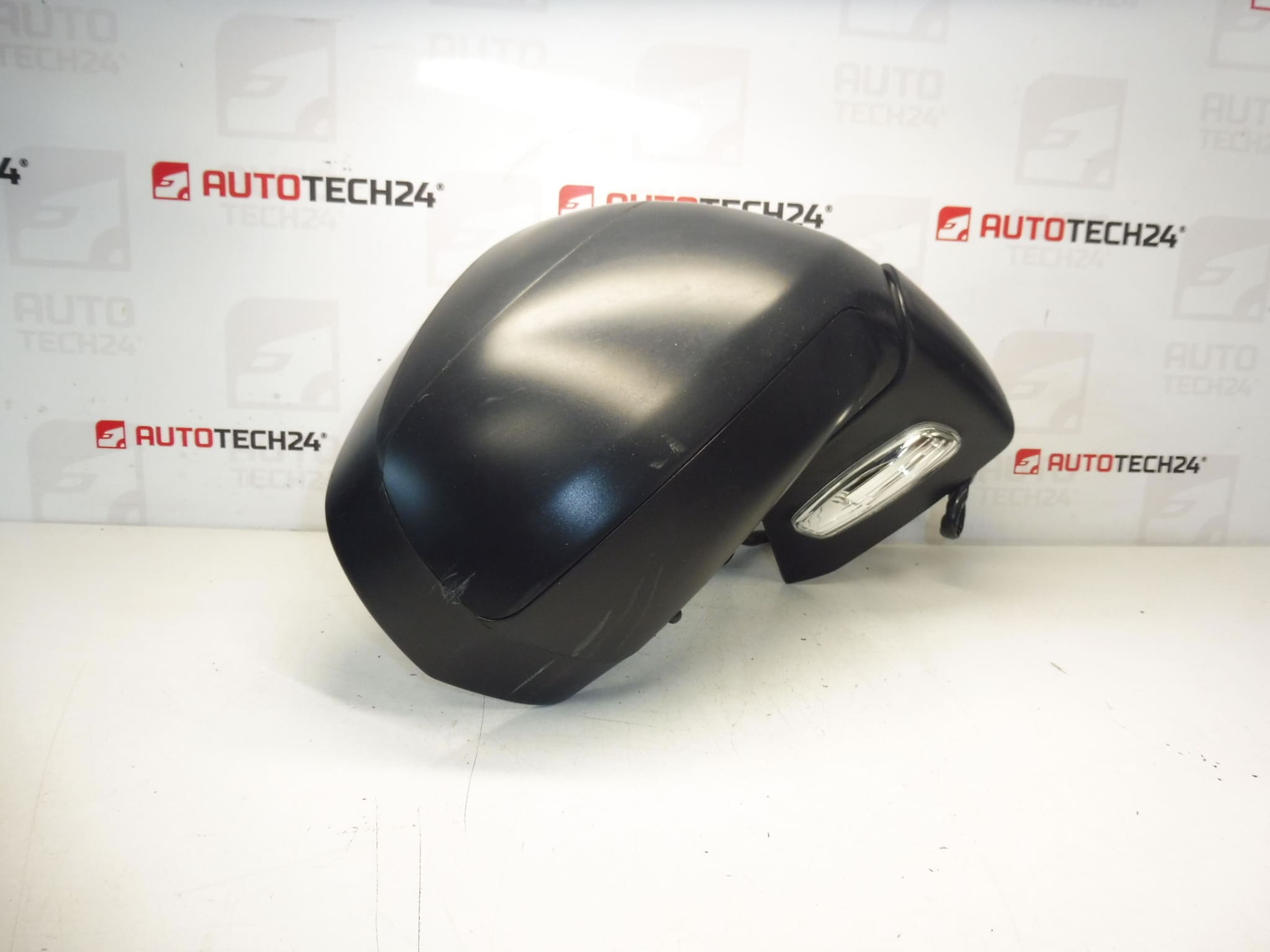 Δεξιός καθρέφτης EZRC Peugeot 3008 και 5008 8153ZF