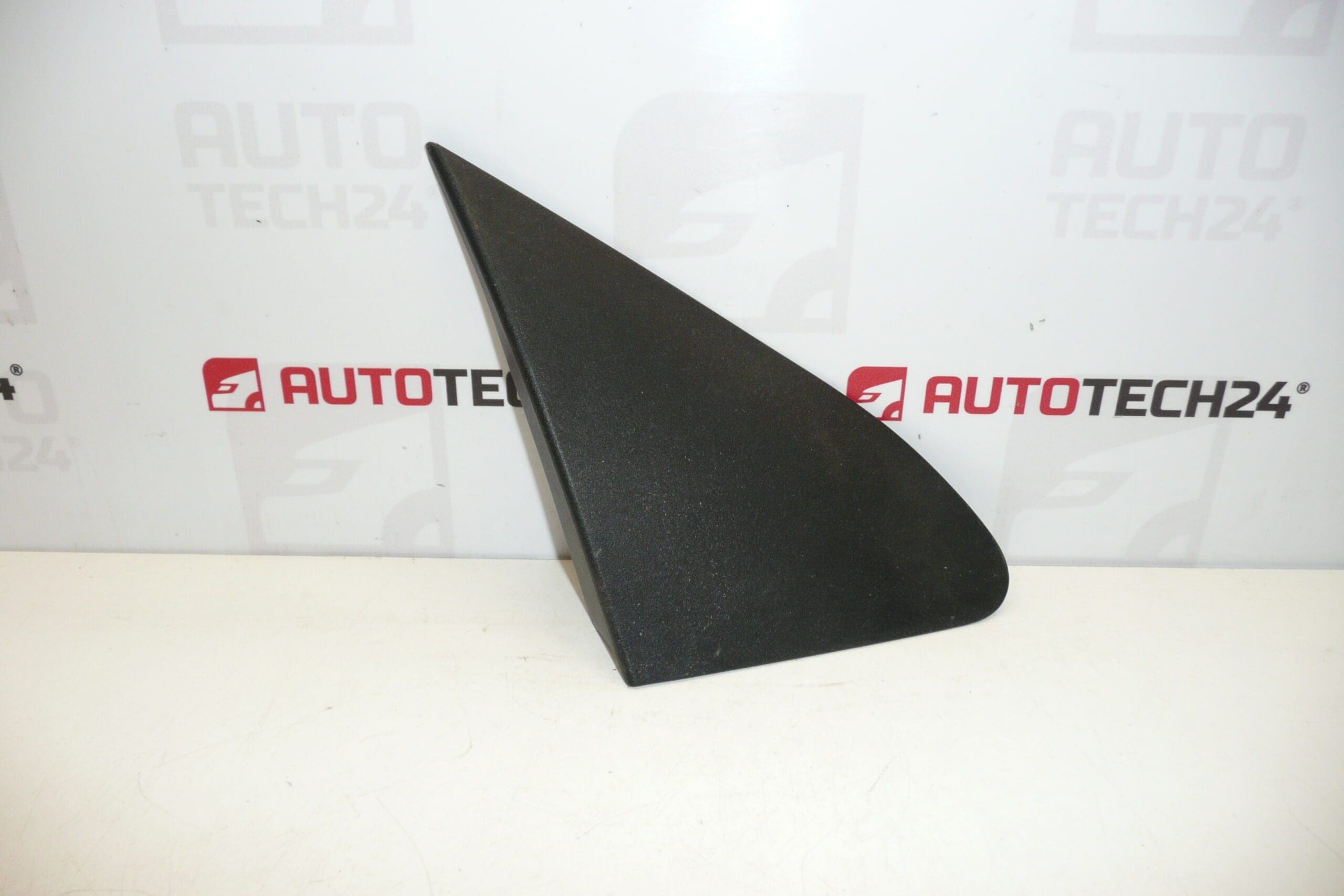 Κάλυμμα δεξιού φτερού Citroën C1 Peugeot 107 60117-0H020 8120Q7