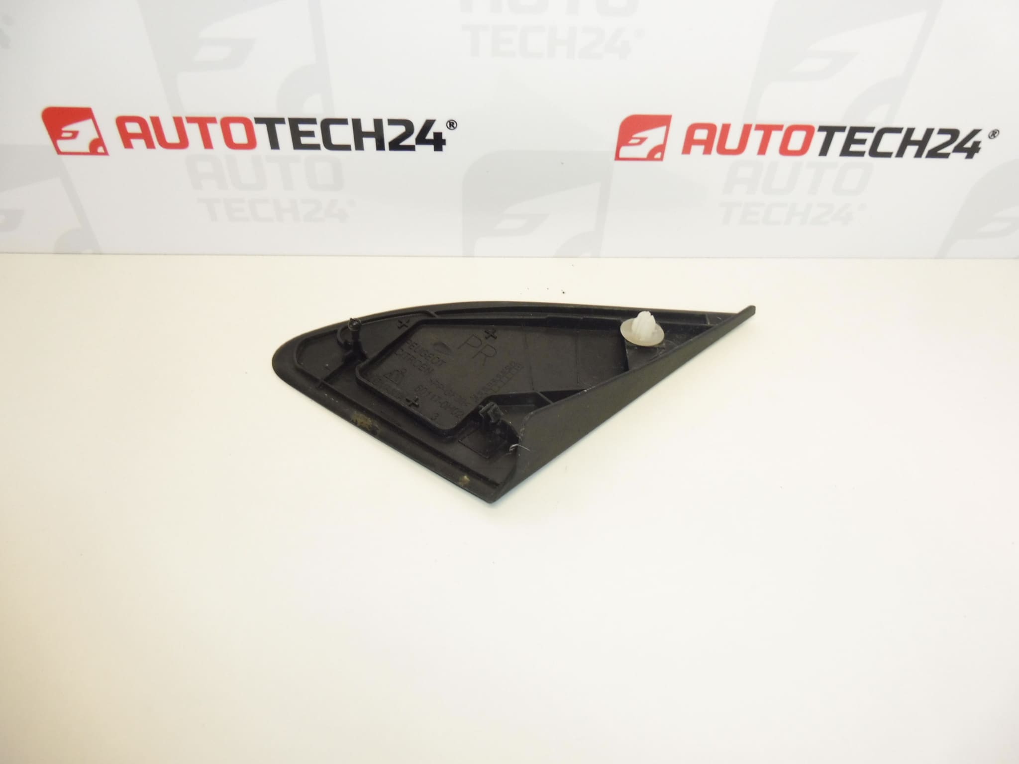 Κάλυμμα δεξιού φτερού Citroën C1 Peugeot 107 60117-0H020 8120Q7