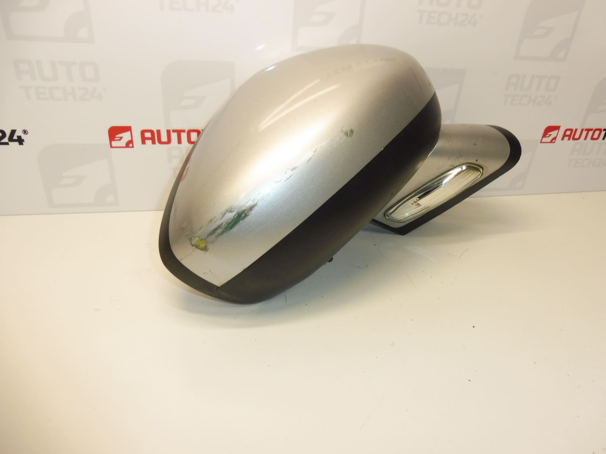 Πίσω καθρέπτης συνοδηγού Citroen C4 II B7 EZRC 1607024580