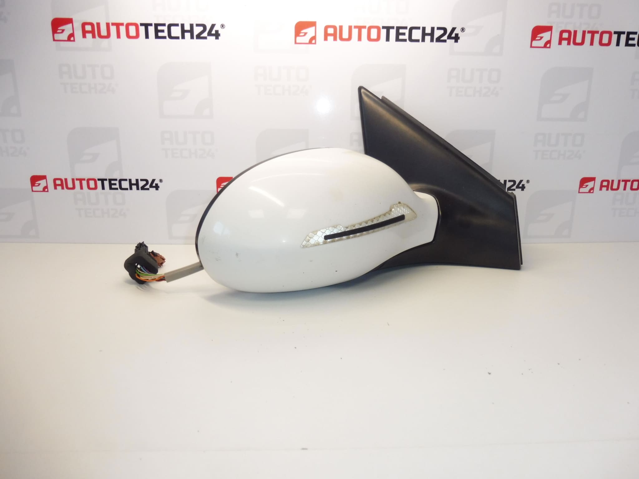 Δεξιός εξωτερικός καθρέφτης Citroën C5 ηλεκτρικά αναδιπλούμενος EWPB 96532993XT 8149WH
