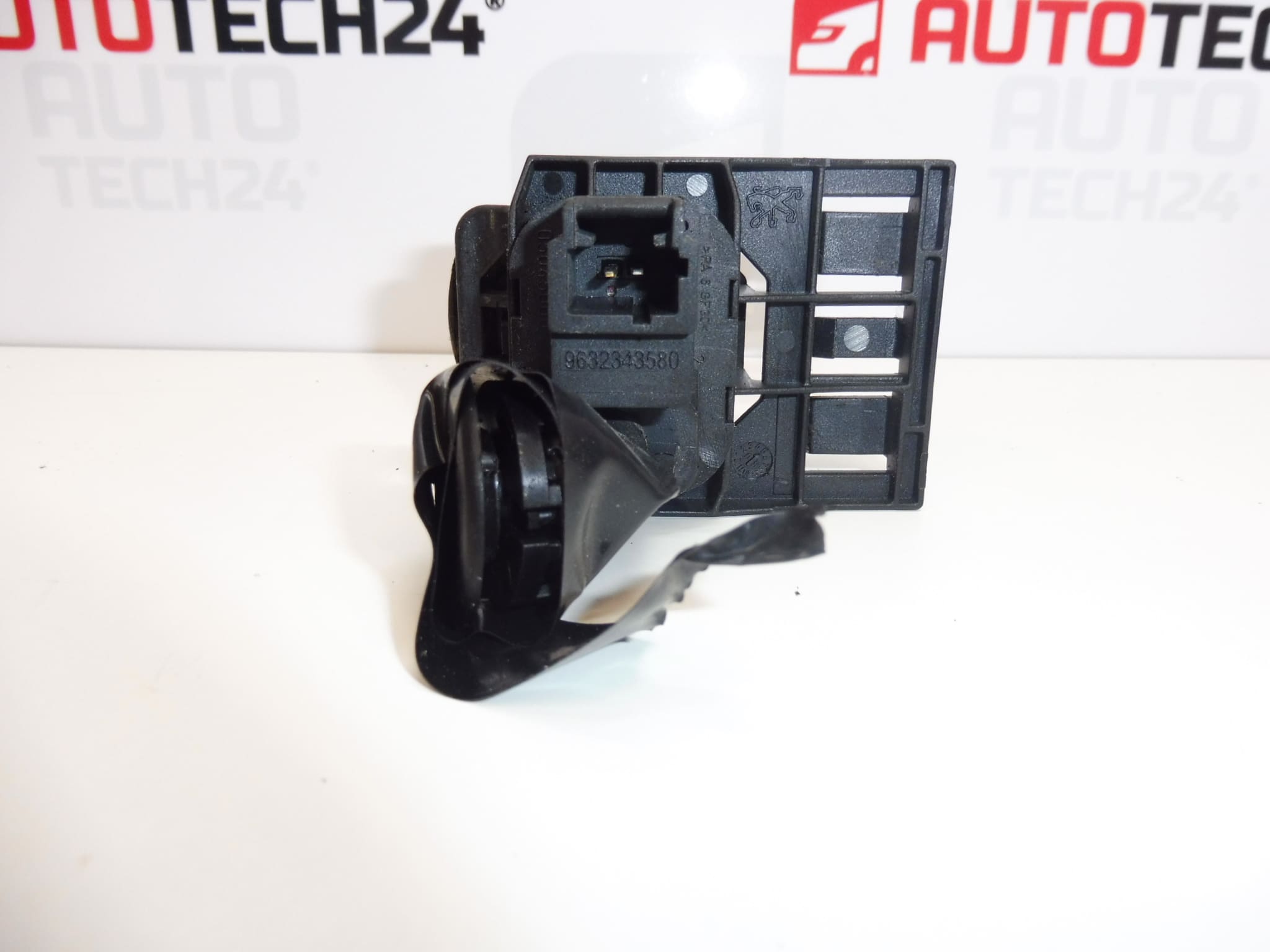 Κουμπί πίσω πόρτας EZWD Peugeot 307 CC 9632343580 872559 - Image 2